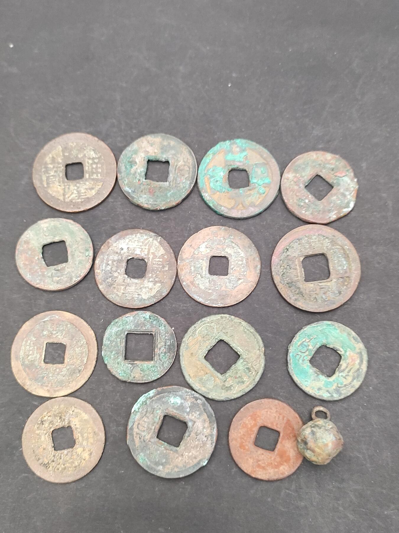 猩哥外币小铺➨【第203场】 钱币16个