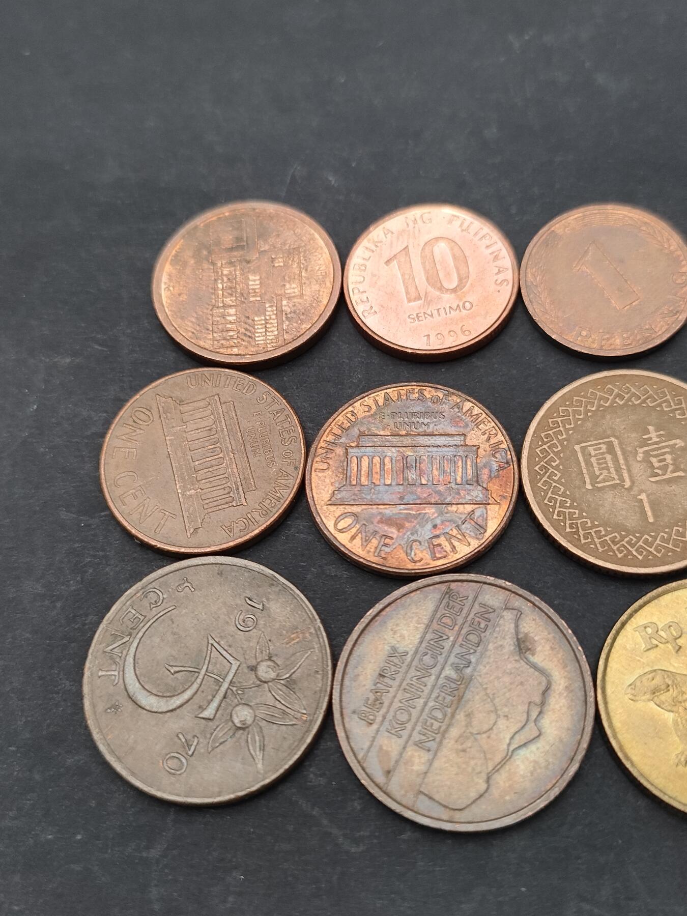 猩哥外币小铺➨【第203场】 钱币12个