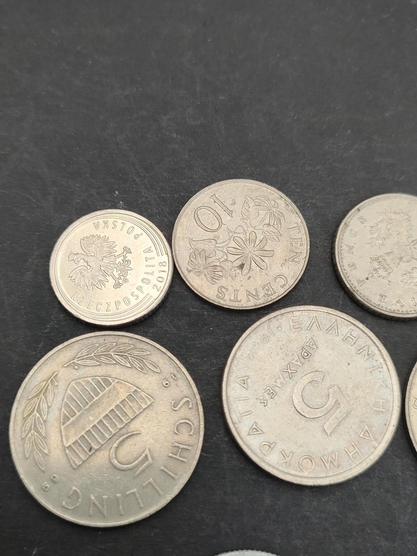 猩哥外币小铺➨【第203场】 钱币12个