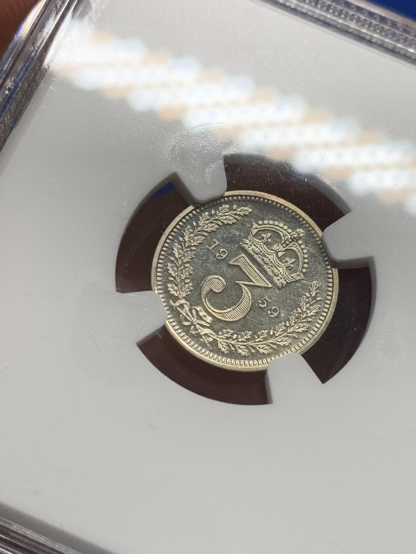 《竞宝斋》第441场 周日，周一，2场连拍 （全场包邮） NGC MS64 英国1959年3便士濯足节银币