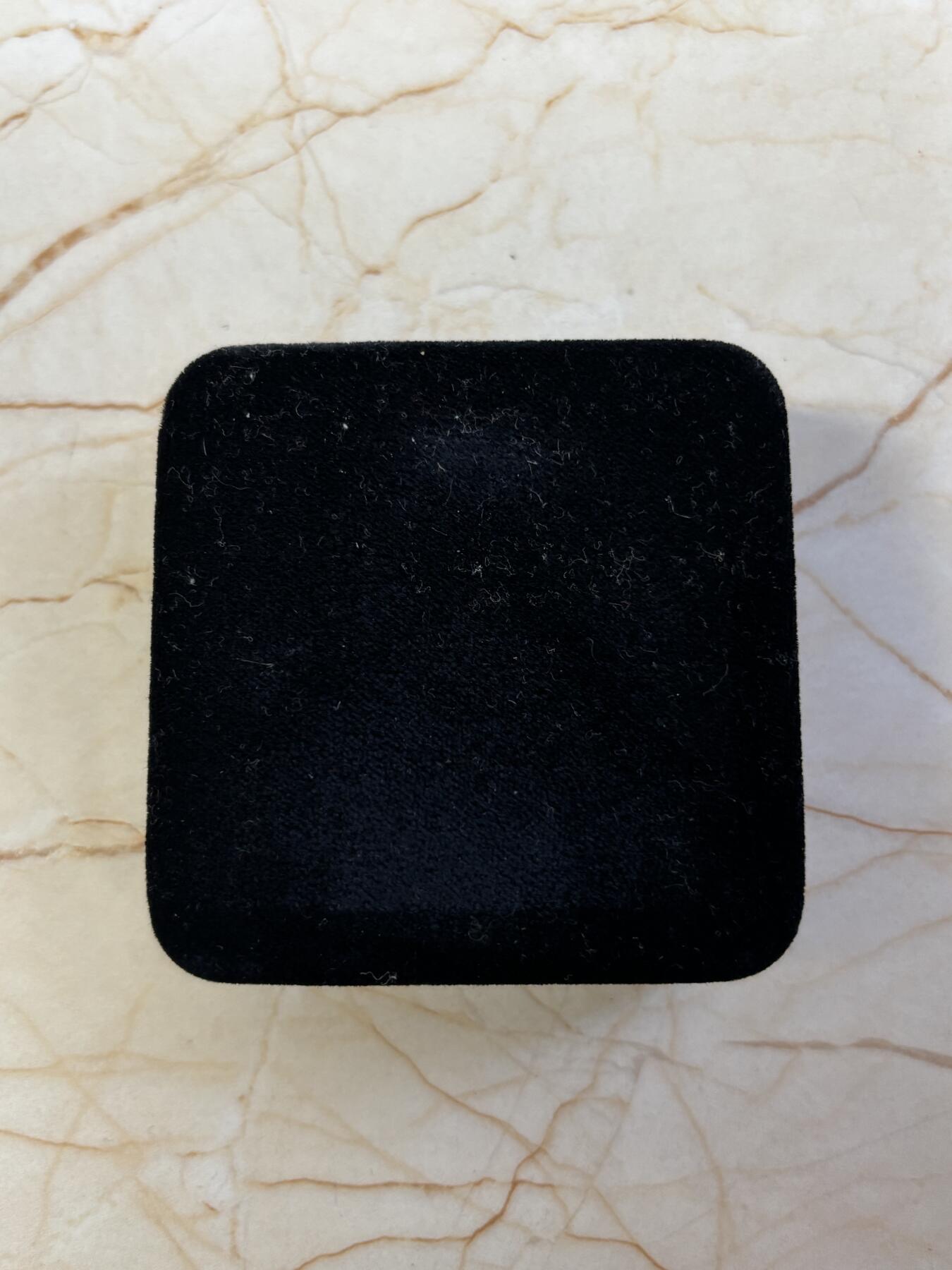 第183期拍卖 爱尔兰2000年千禧年纪念银币带盒证书，有氧化，925银，20克