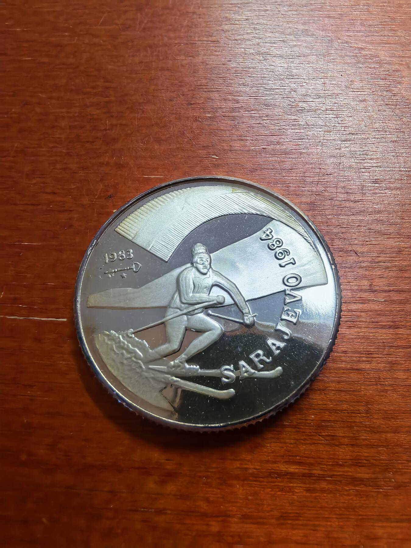 长老汇蛇年精选第七十七场拍卖 1983古巴萨拉热窝冬奥5比索精制银币，12克999银，5000枚