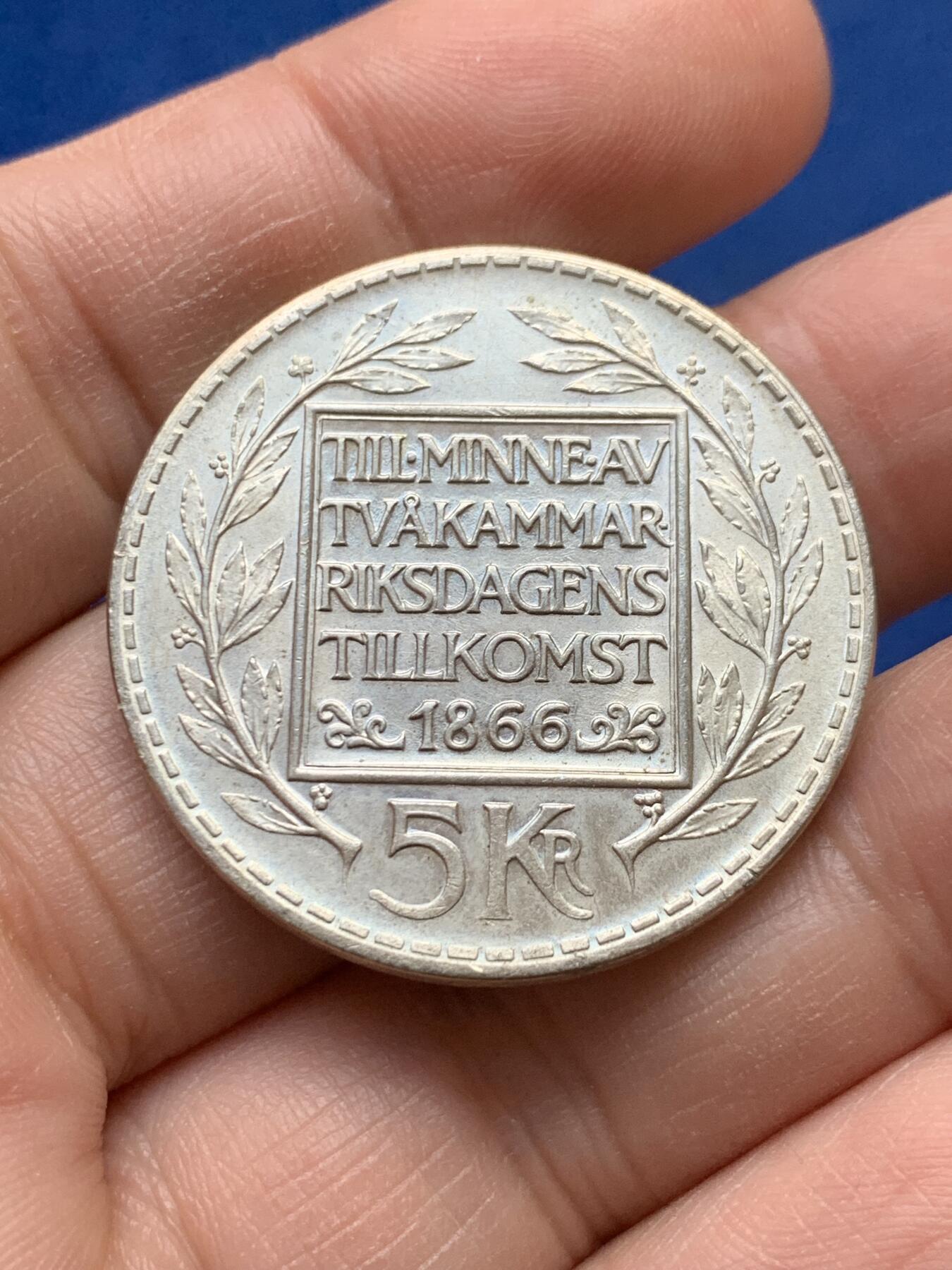 《竞宝斋》第441场 周日，周一，2场连拍 （全场包邮） 瑞典王国1966年古斯塔夫六世-宪法改革100周年5K银币