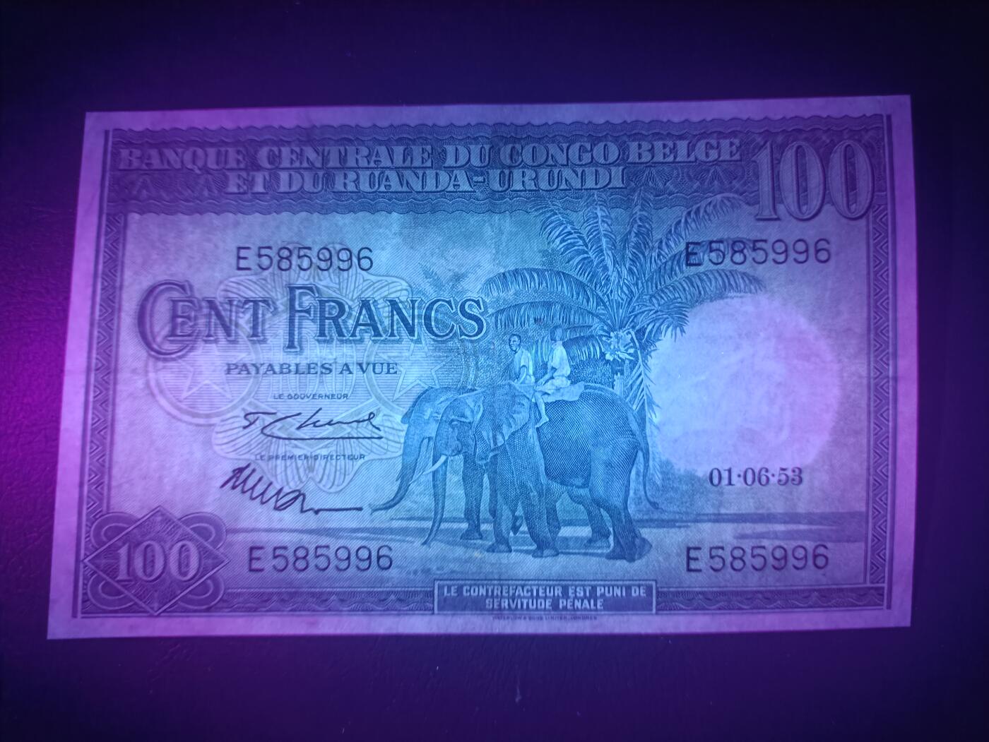 2025十一月第六期，总第204期 比属刚果1953年100法郎AUNC无47，稀有的经典中高面值品种，经典的大象运输和牧牛图案