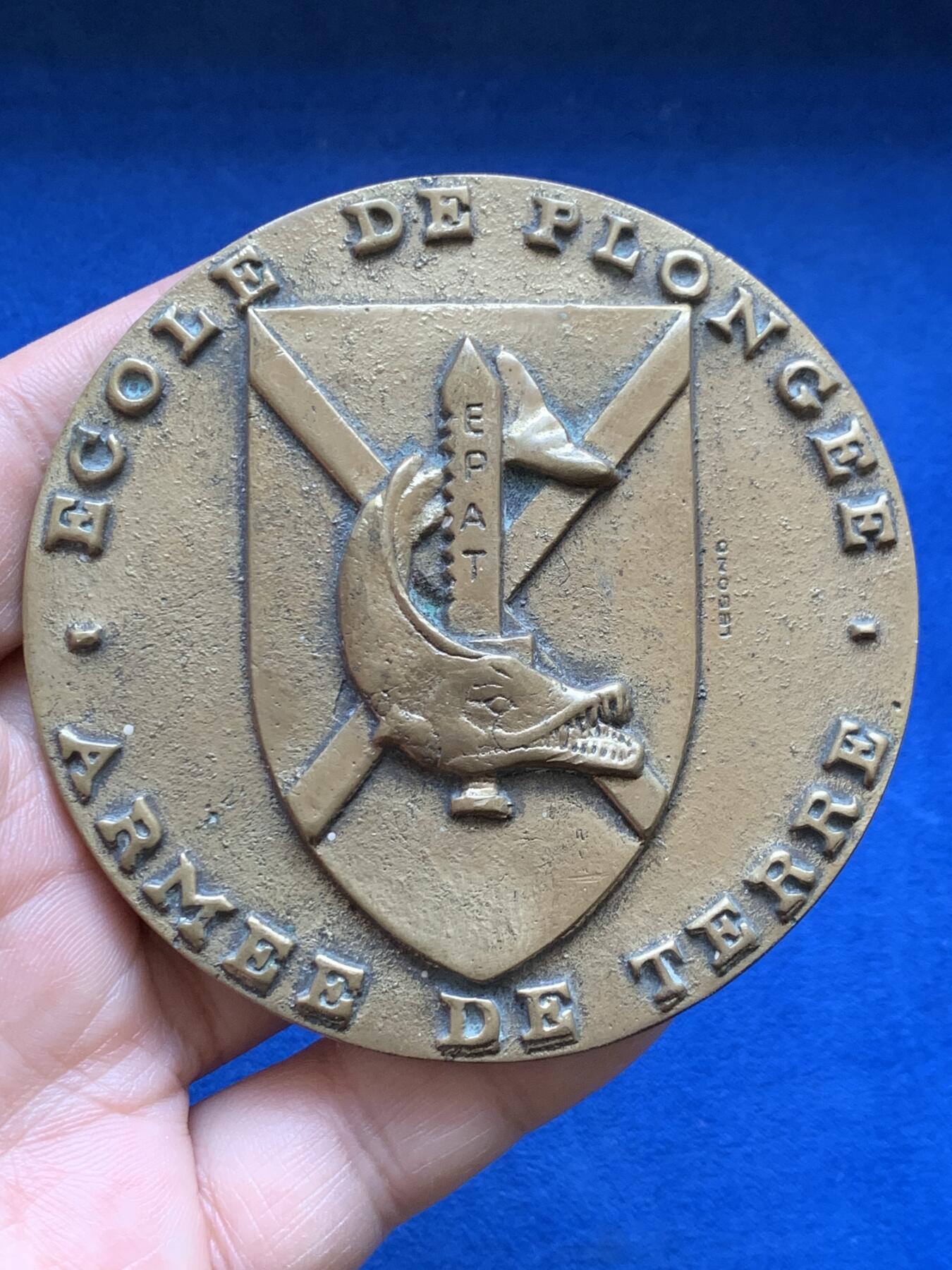 《竞宝斋》第441场 周日，周一，2场连拍 （全场包邮） 法国陆军潜水学校单面大铜章 直径78.8mm 重量176.7g