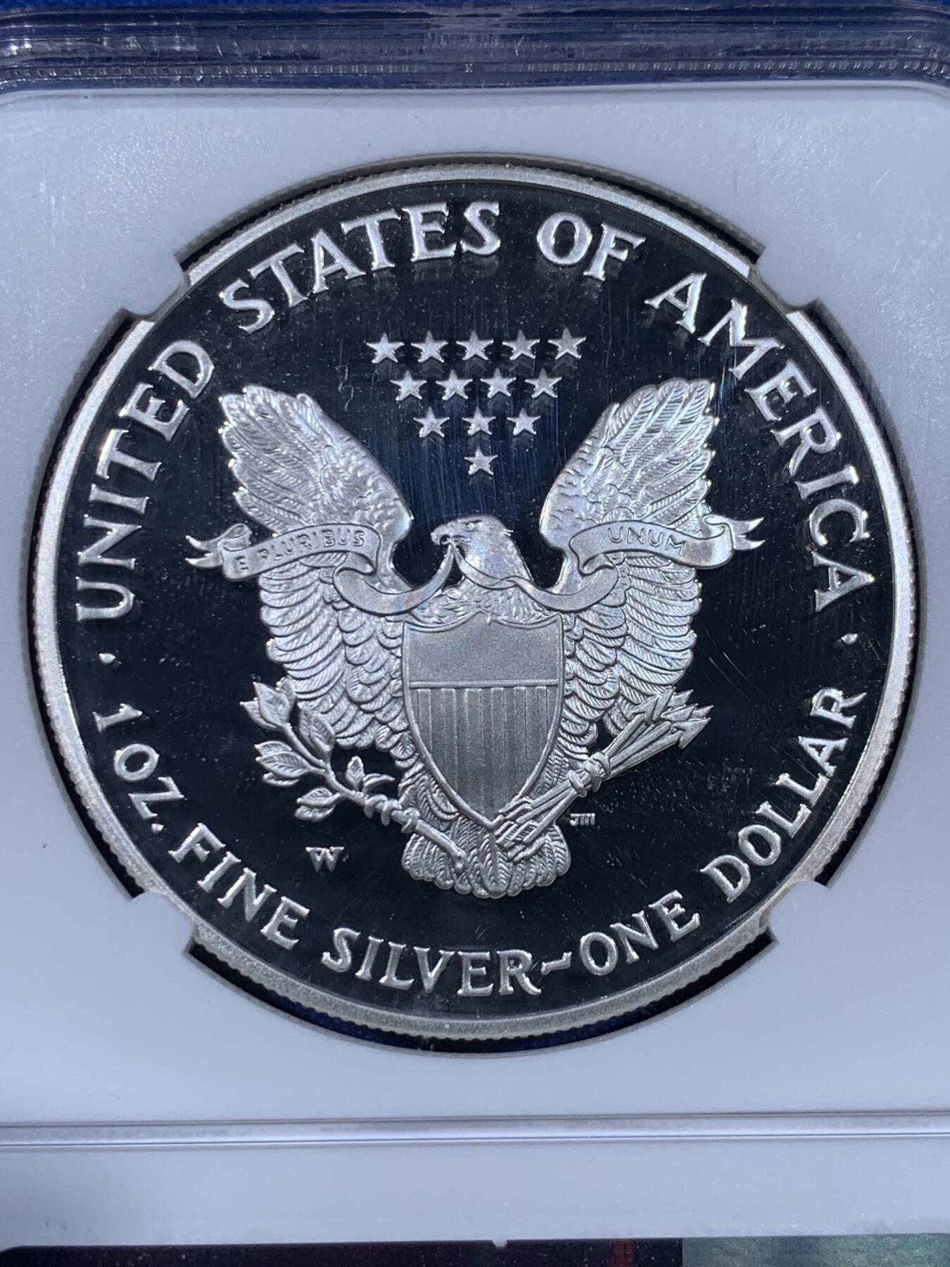 《竞宝斋》第441场 周日，周一，2场连拍 （全场包邮） NGC PF69UC 美国2006年W厂行走女神1盎司 精制大银币