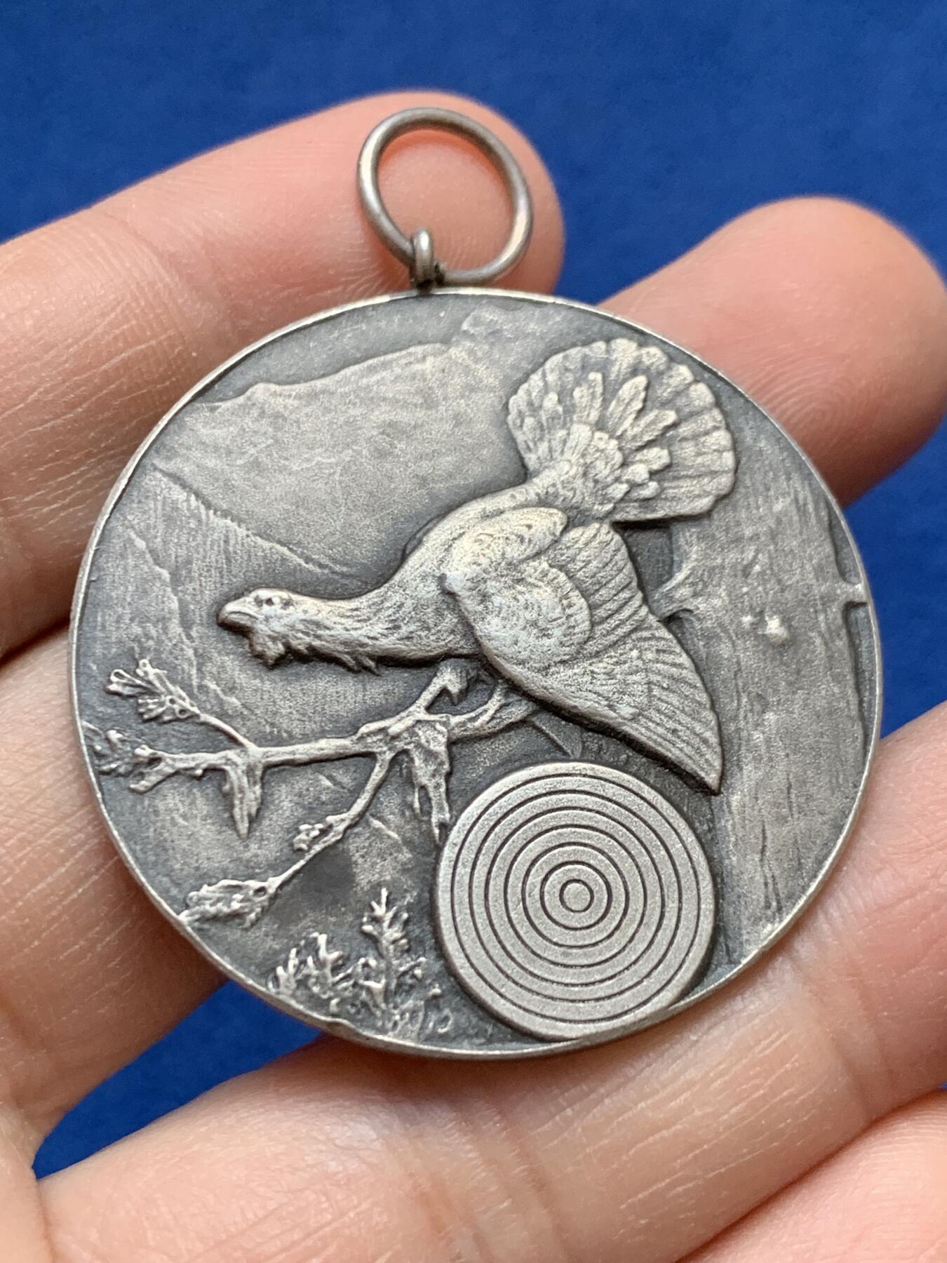 《竞宝斋》第441场 周日，周一，2场连拍 （全场包邮） 1931年德国射击节奖章纪念银章 22克 40.2mm