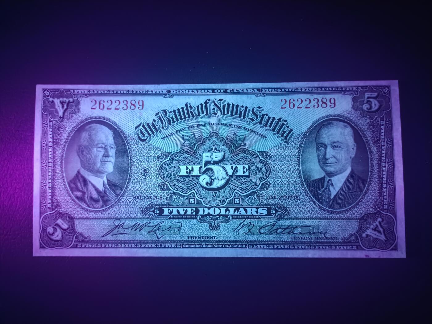 2025十一月第六期，总第204期 加拿大新斯科舍银行1935版5元AUNC无47，稀有的加拿大发钞权收归中央前地方各省发行品种，银行家麦克劳和帕特逊