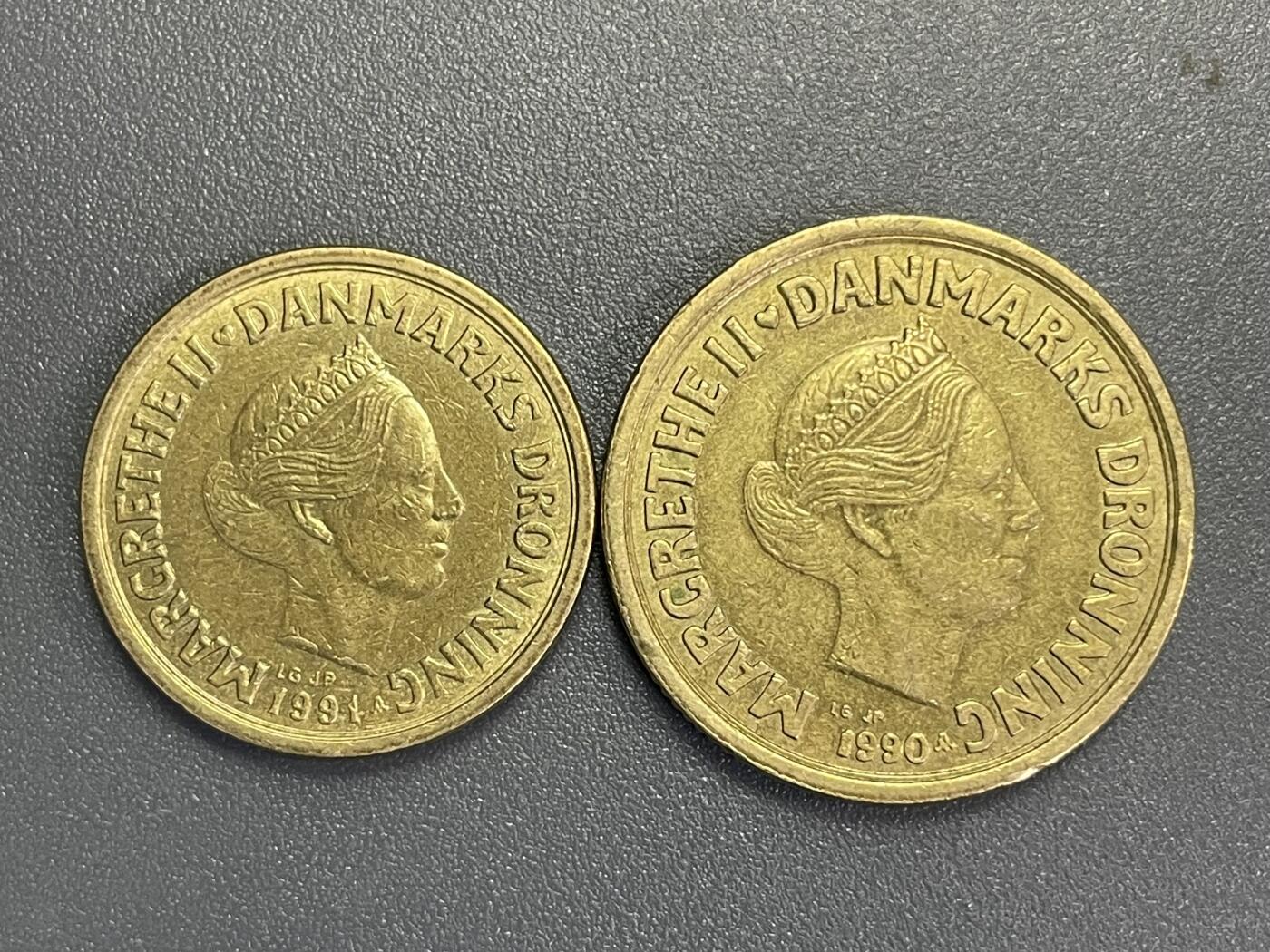 回流1123 丹麦90年代初期10、20克朗铜币 玛格丽特二世