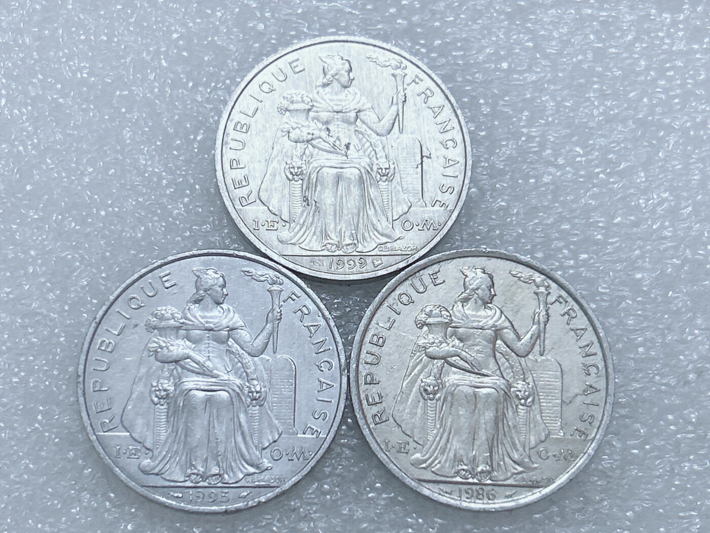 第一海外回流一元起拍收藏 散集专场  第271期 法属波利尼西亚5法郎铝币 3枚