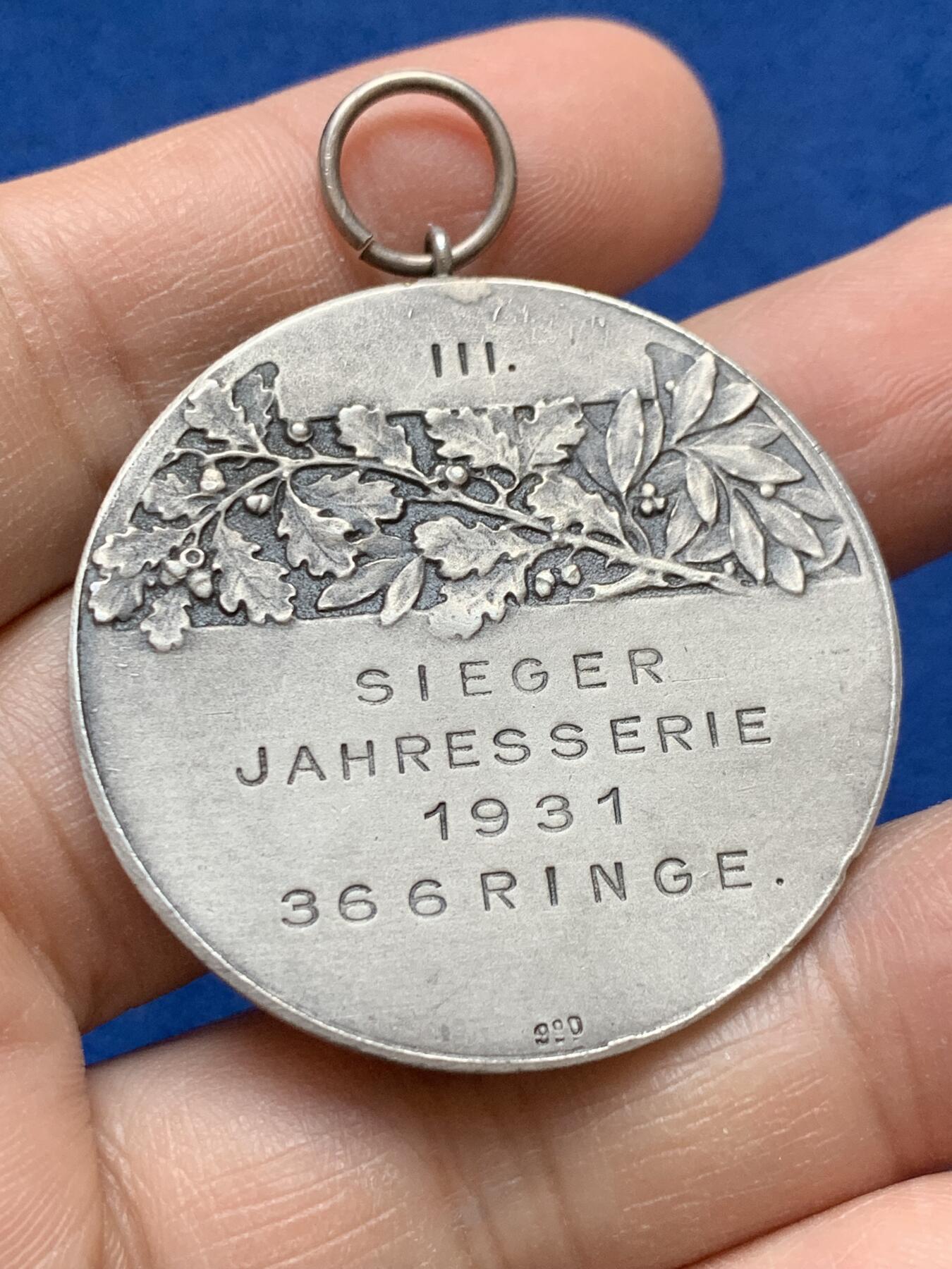 《竞宝斋》第441场 周日，周一，2场连拍 （全场包邮） 1931年德国射击节奖章纪念银章 22克 40.2mm