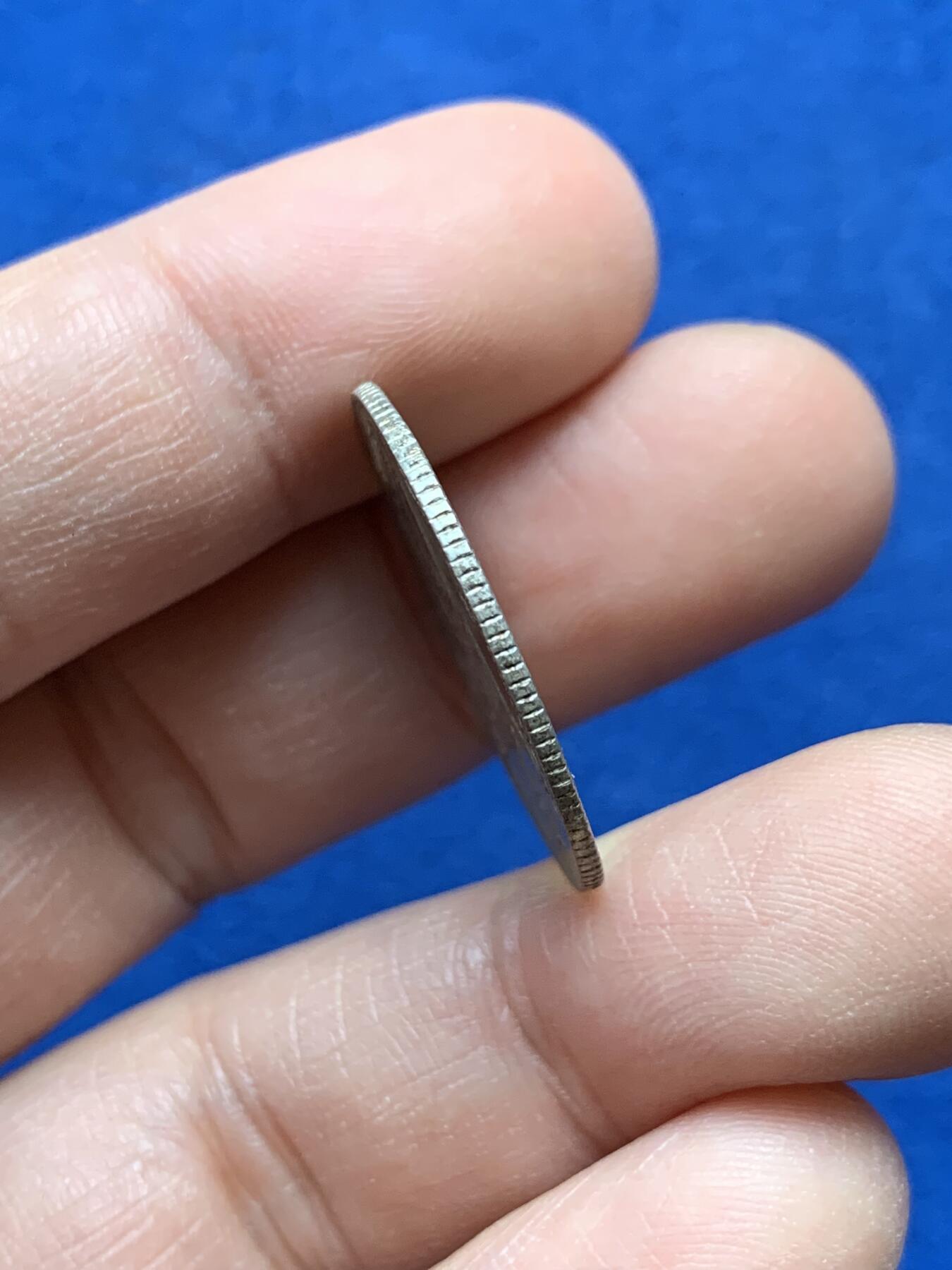 《竞宝斋》第441场 周日，周一，2场连拍 （全场包邮） 法国1928年座洋20分银币 光好 细节不错