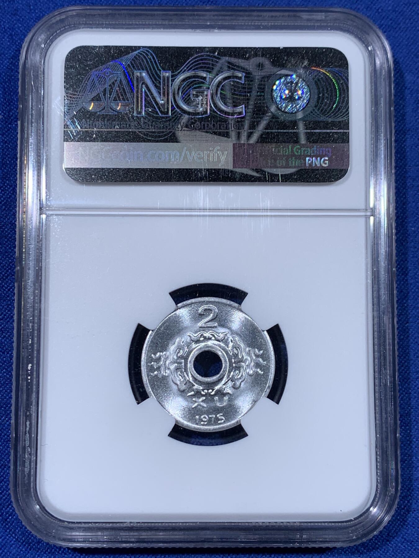 《竞宝斋》第441场 周日，周一，2场连拍 （全场包邮） NGC MS65 越南1975年2苏铝币