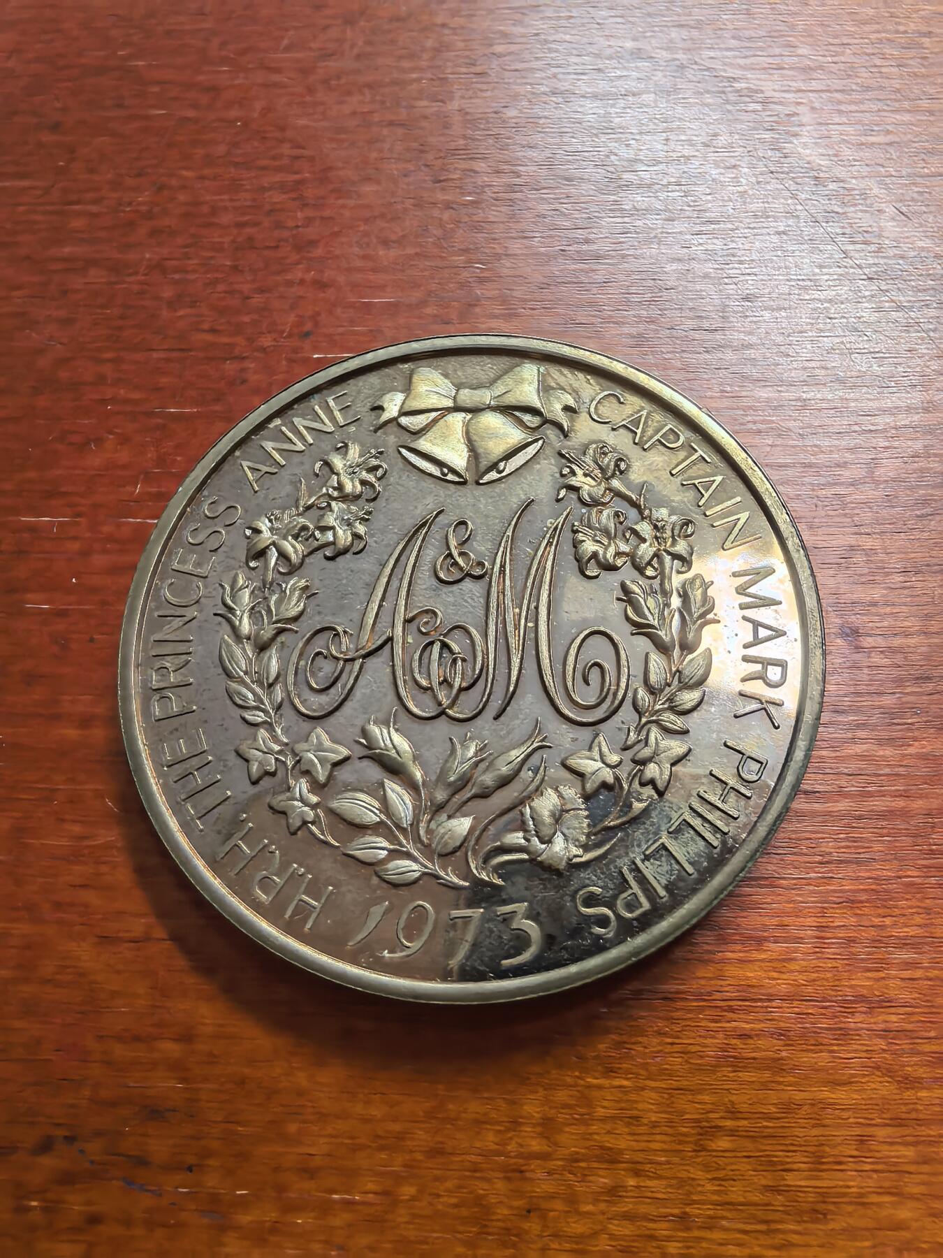 长老汇蛇年精选第七十七场拍卖 1973英国安妮公主婚礼纪念精制铜章，42.85克，44.4毫米，1万枚