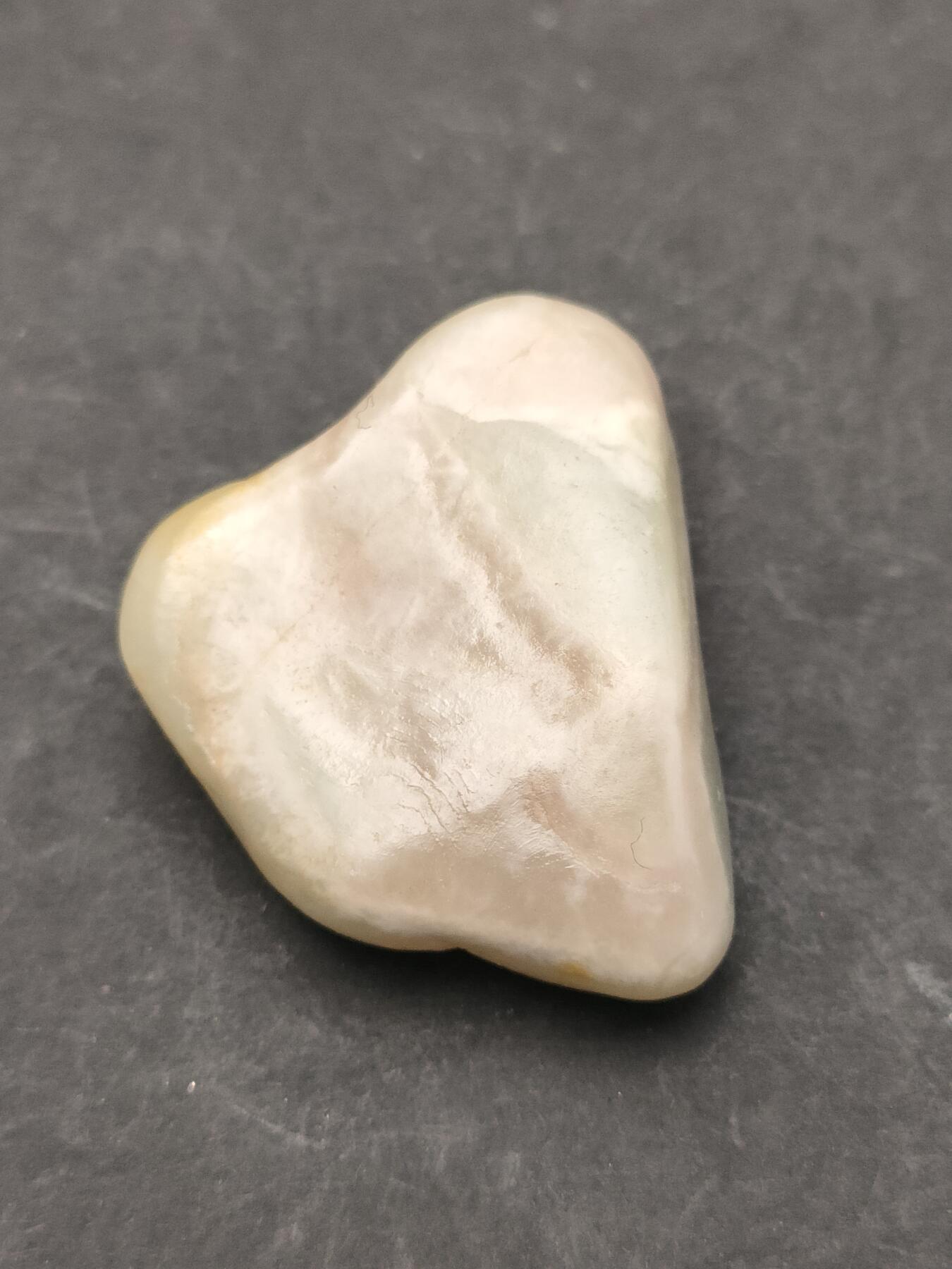 猩哥外币小铺➨【第203场】 和田玉原石10克