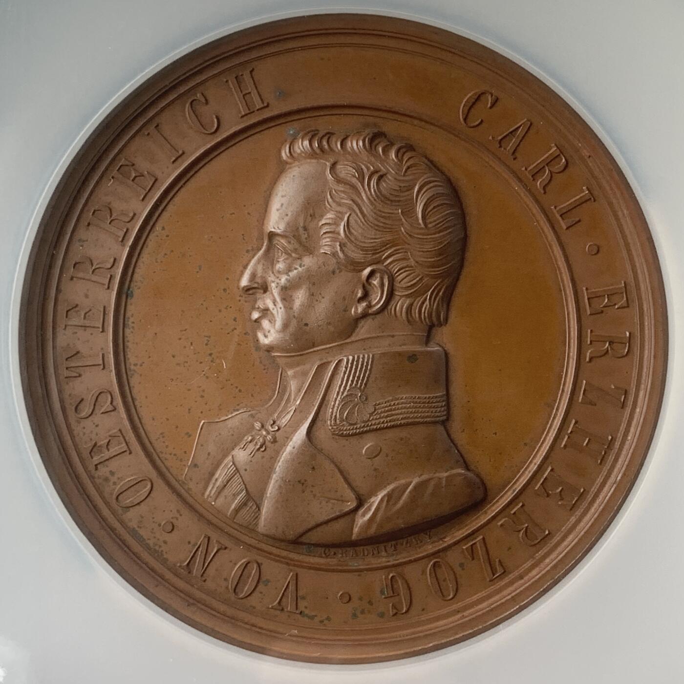 掌中浮雕-藏着的欧洲第043场 NGC MS62 : 1860年奥匈帝国卡尔大公纪念碑揭幕铜章，65mm