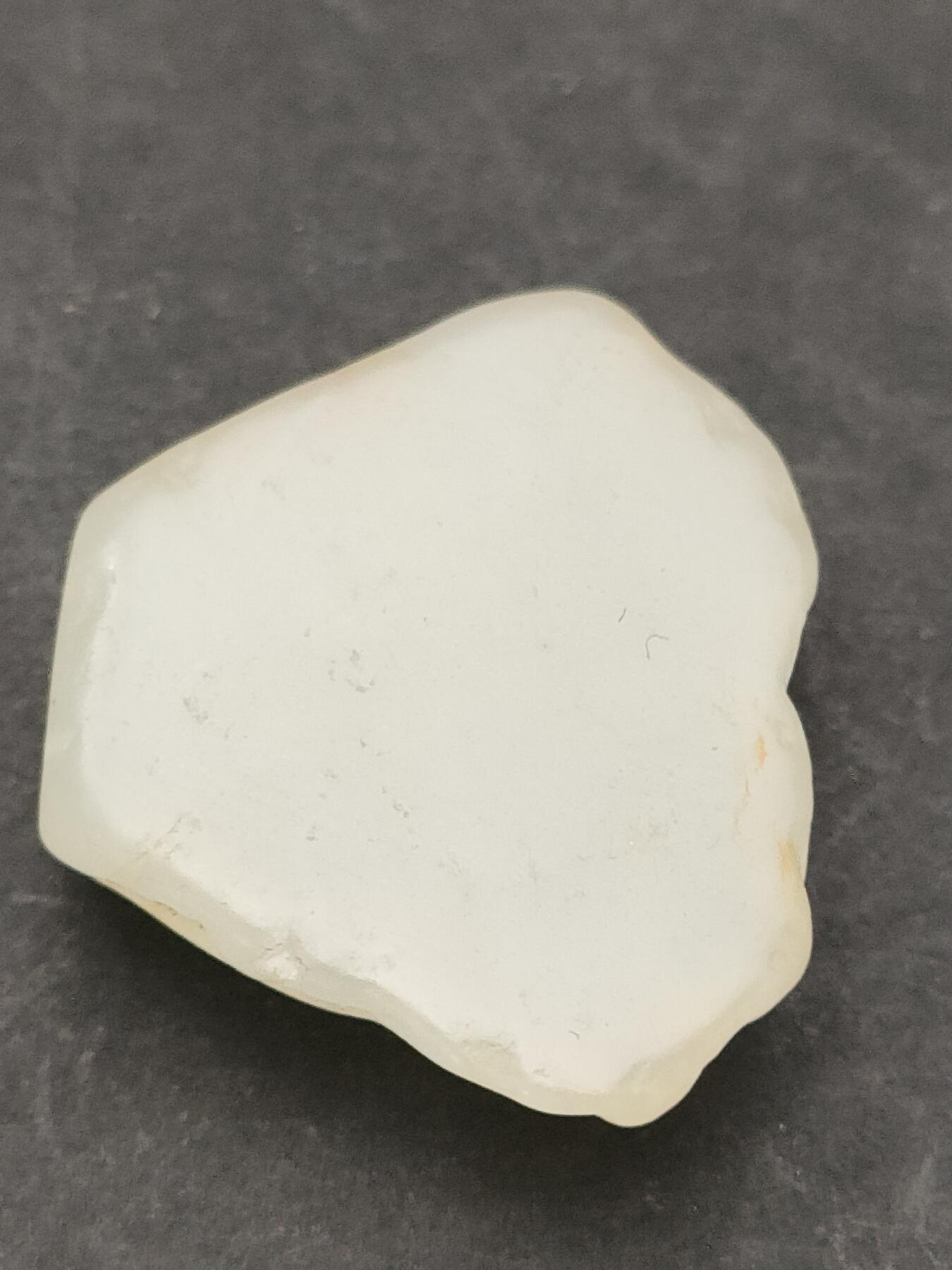 猩哥外币小铺➨【第203场】 和田玉原石2.5克