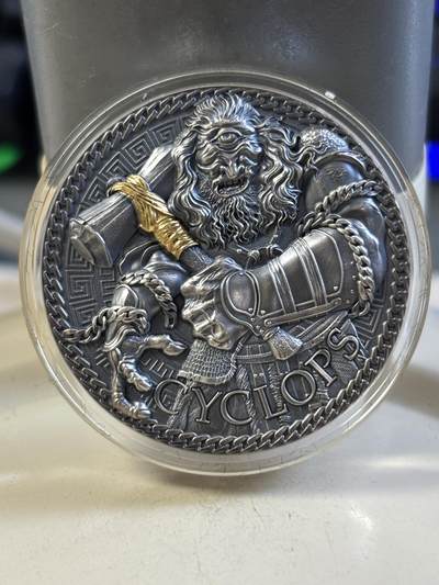 第183期拍卖 - 喀麦隆2022年希腊神话独眼巨人1盎司仿古镀金银币，999银，发行500枚