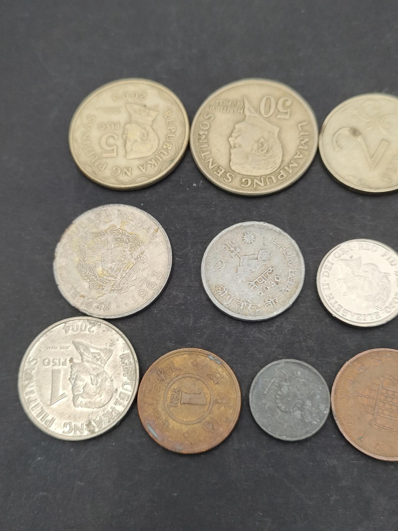 猩哥外币小铺➨【第203场】 钱币13个