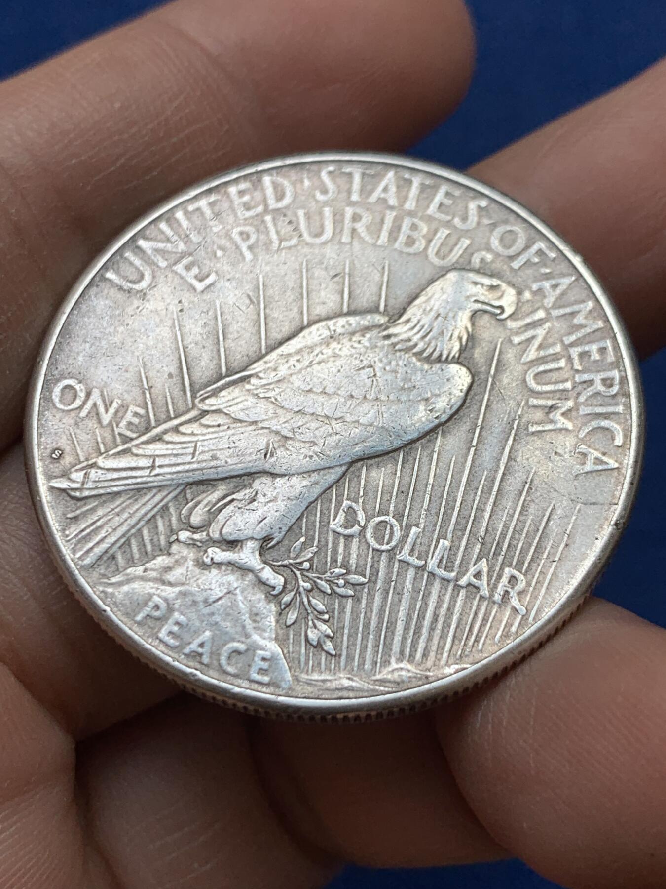 《竞宝斋》第441场 周日，周一，2场连拍 （全场包邮） 美国1923年和平银币