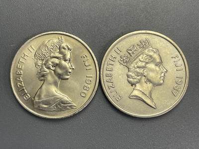 回流1123 - 斐济80年代 20分 鲸鱼牙护身符 花冠和高冠女王各一枚 