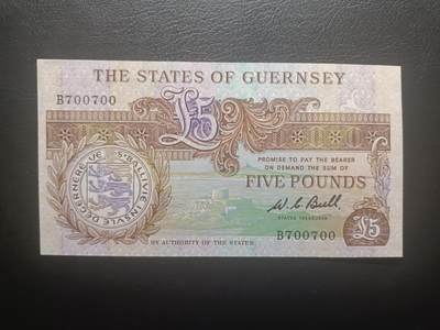 2025十一月第六期，总第204期 - 根西岛1980版5镑UNC-重复号700700，皇家领地徽章和印刷大王德纳罗