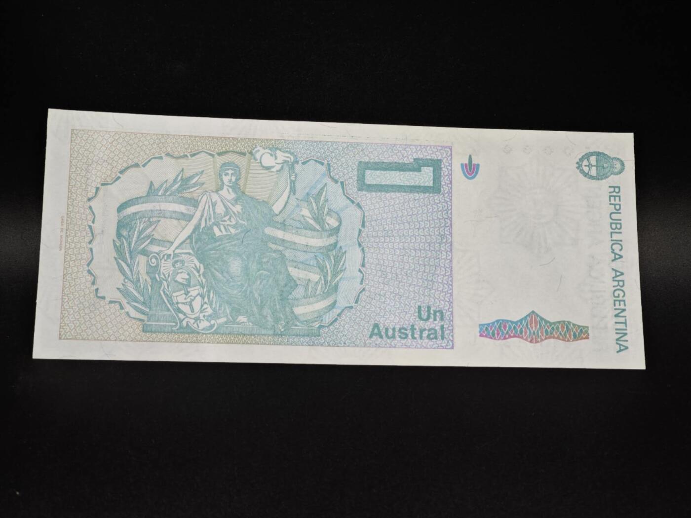 【淘币小摊】实时拍第八百零六拍   纸币场   满百包邮可预留二周 每周一统一发货   阿根廷1奥斯特纸币