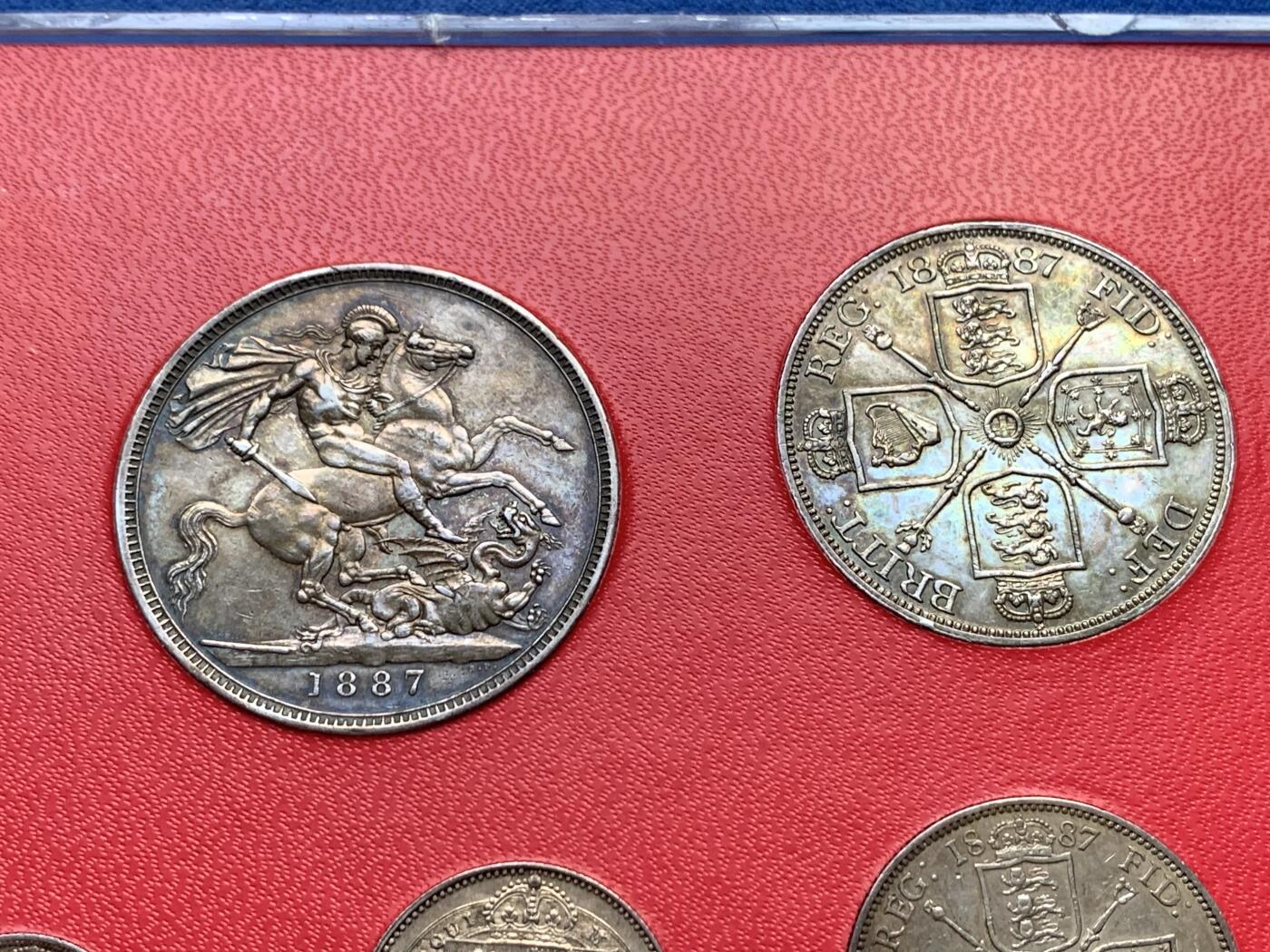 《竞宝斋》第441场 周日，周一，2场连拍 （全场包邮） 卡装 1887年英国马剑银币 7枚一组 状态都不错 细节见图