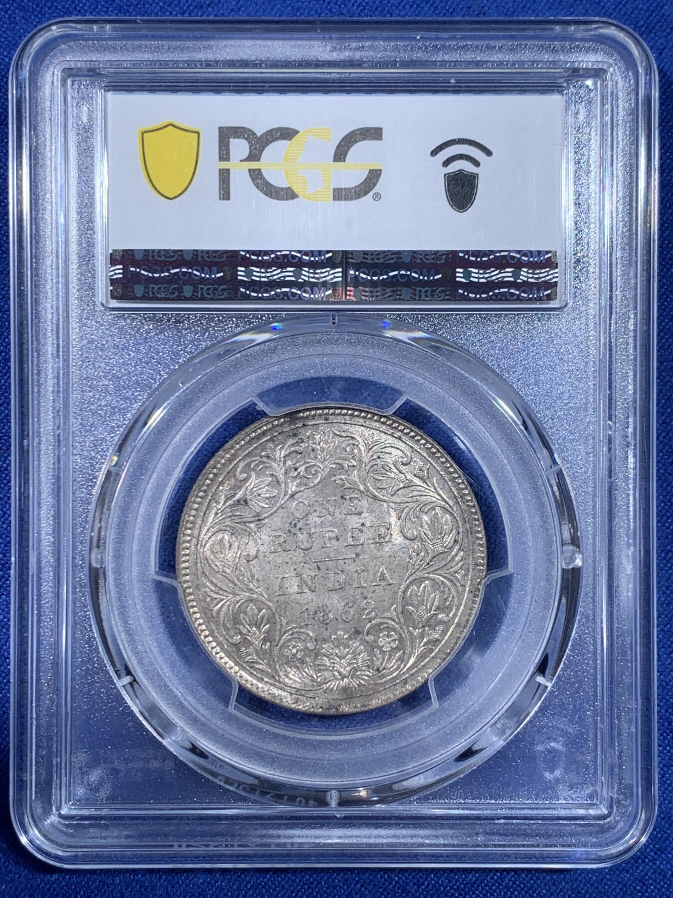 《竞宝斋》第441场 周日，周一，2场连拍 （全场包邮） PCGS MS62 英属印度1862年维多利亚女王1卢比银币，原光好状态
