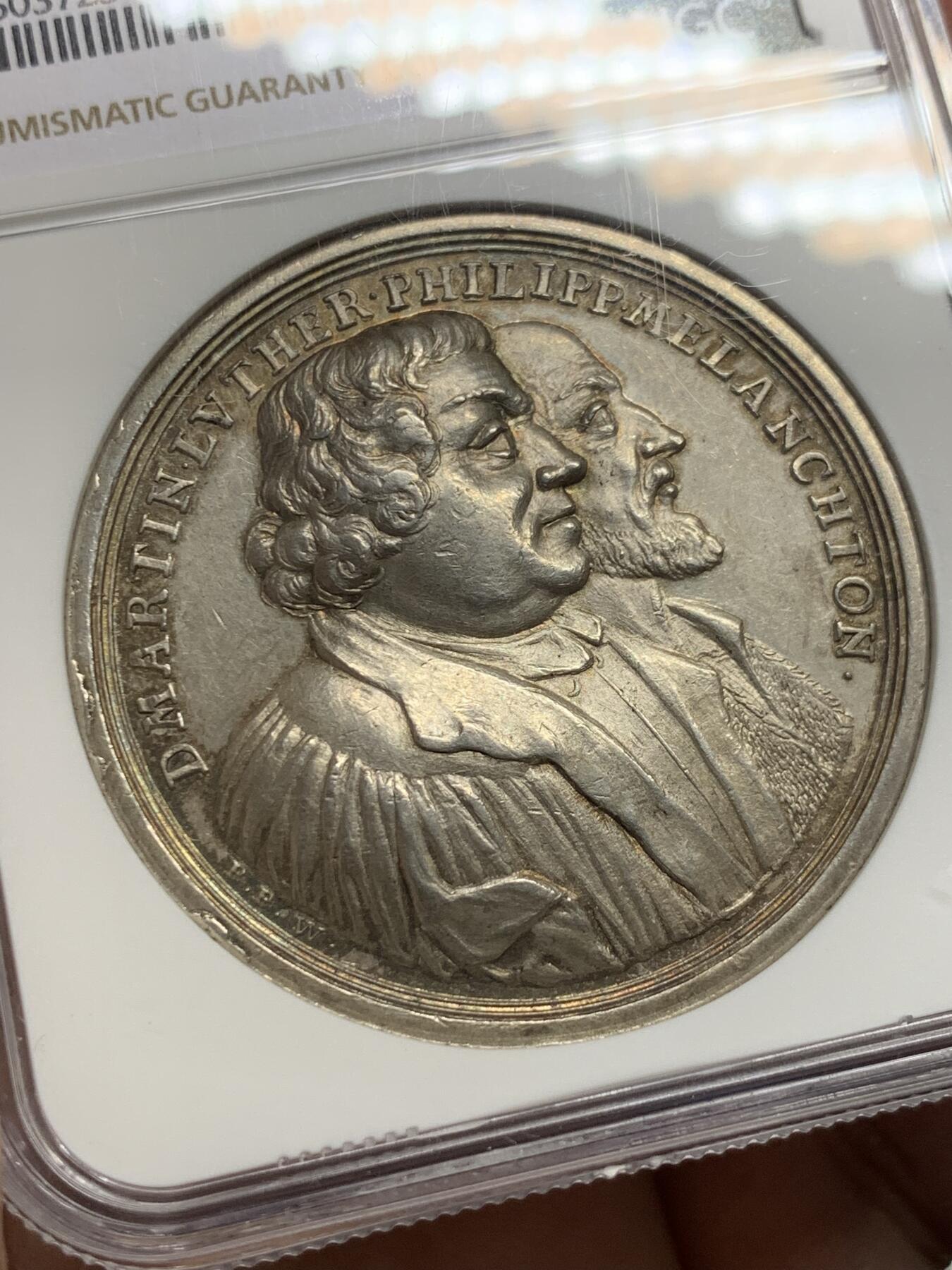 《竞宝斋》第441场 周日，周一，2场连拍 （全场包邮） NGC MS63 德国 1730 奥格斯堡  200周年纪念银章 双面淡彩高浮雕 值得入手的品种