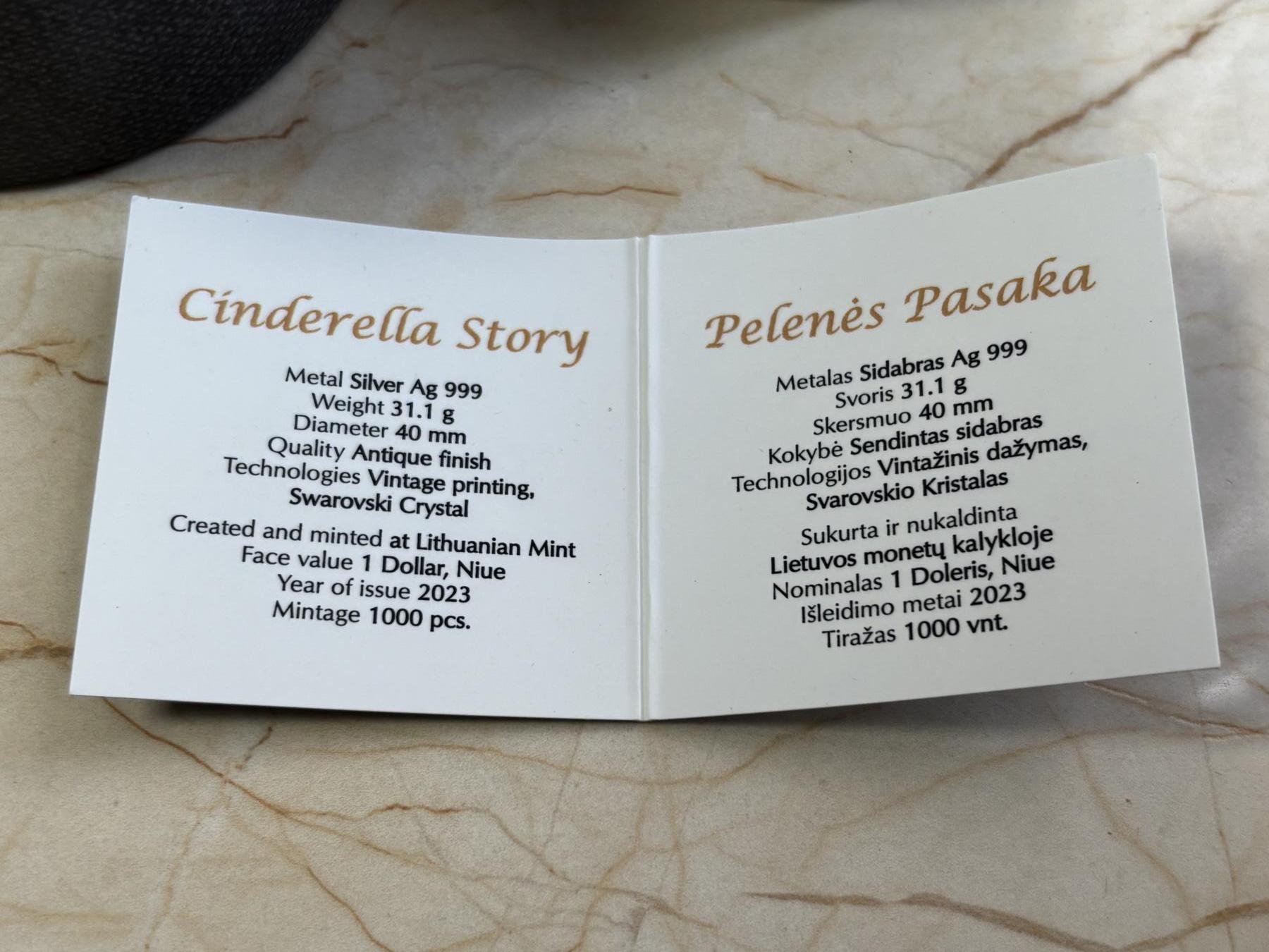 第183期拍卖 纽埃2023年童话系列灰姑娘镶嵌水晶1盎司彩色银币，999银，发行500枚，塑料盒有破口