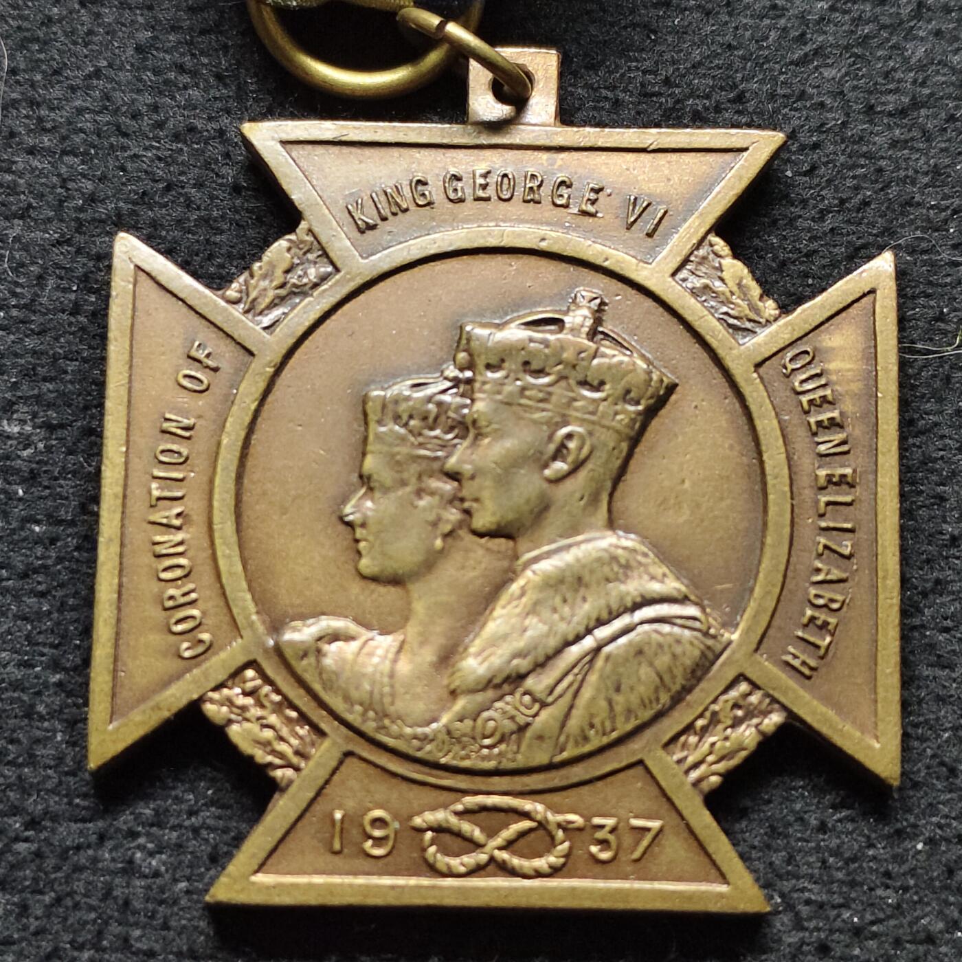 【全场包邮】纯粹捡漏拍480场（免费代拍第17场） 【勋章】英国1937年乔治六世登基纪念勋章
