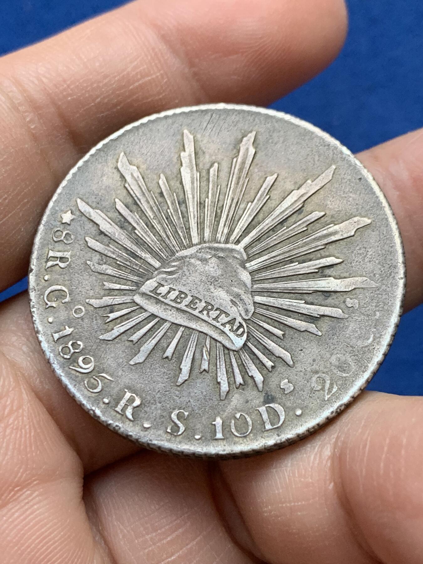 《竞宝斋》第441场 周日，周一，2场连拍 （全场包邮） 墨西哥1895 GO RS版 8R鹰洋银币 好品原味黑包浆 细节见图