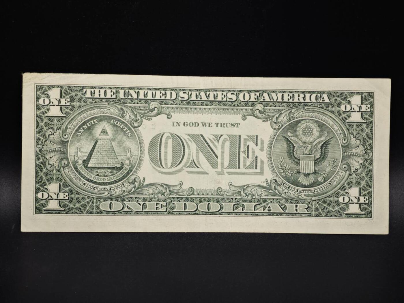 【淘币小摊】实时拍第八百零六拍   纸币场   满百包邮可预留二周 每周一统一发货   美国2003年1美元纸币【有折】