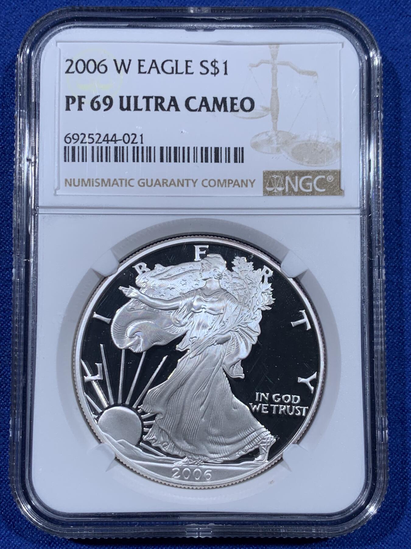 《竞宝斋》第441场 周日，周一，2场连拍 （全场包邮） NGC PF69UC 美国2006年W厂行走女神1盎司 精制大银币