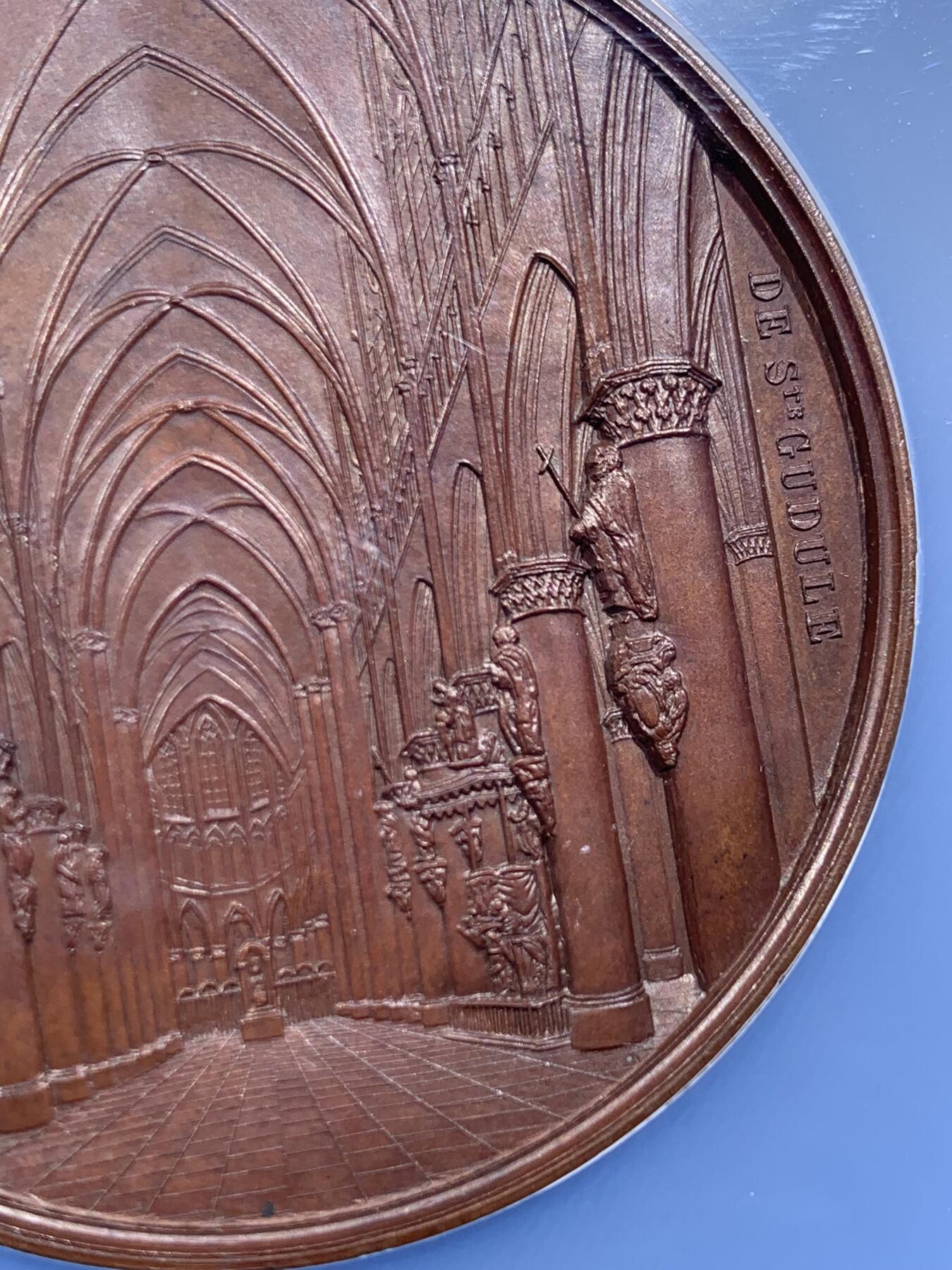 《竞宝斋》第441场 周日，周一，2场连拍 （全场包邮） 高分 NGC MS64BN 1845 J Wiener教堂系列-圣安米利Eglise Collegiate大教堂 罕见品 加大盒装 一座12世纪建造的古老大教堂，结合了后罗马式与哥特式建筑风格，是当地重要宗教文化地标，98年被列为联合国教科文组织世界遗产。双面高浮雕雕刻。