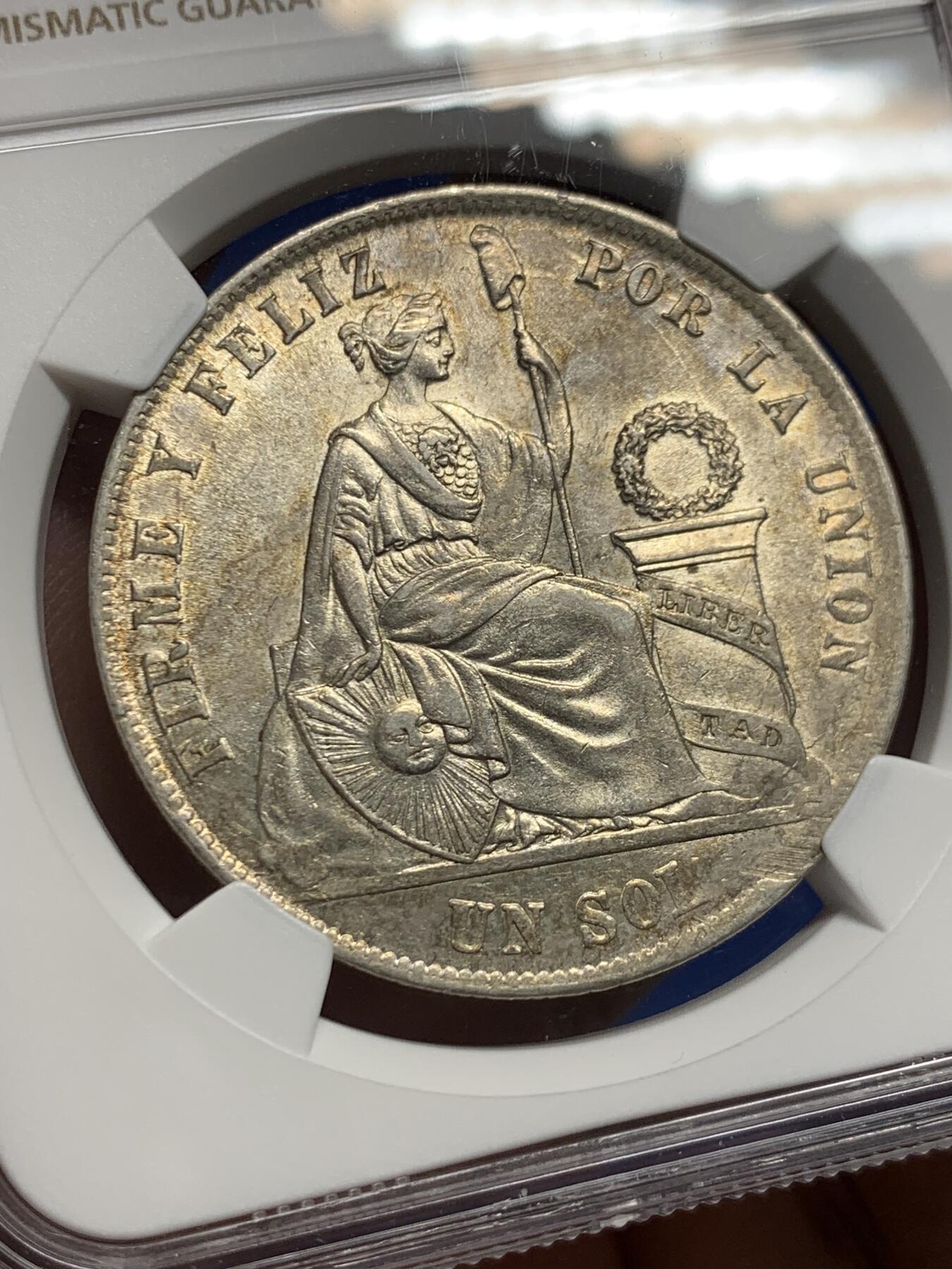 《竞宝斋》第441场 周日，周一，2场连拍 （全场包邮） NGC AU58 秘鲁1869年1索尔银币，阿拉伯1版，早期年份高银版本