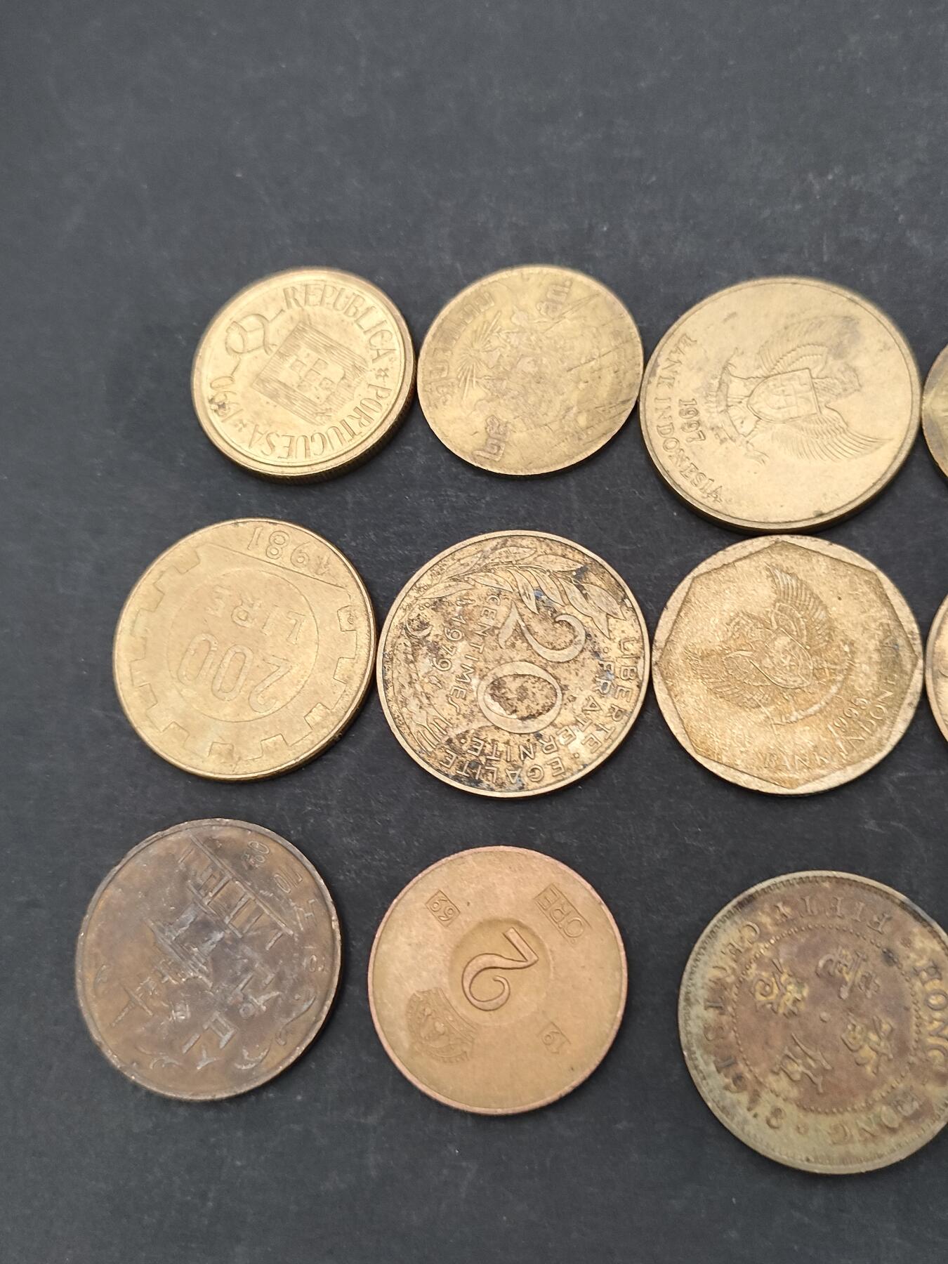 猩哥外币小铺➨【第203场】 钱币12个