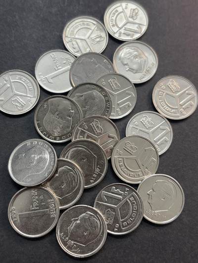 文馨钱币收藏第 282 场，【 长期接收代拍品】，加拿大老铜代用币，银币，德三系列场 - 原光比利时 1 法郎 20 枚