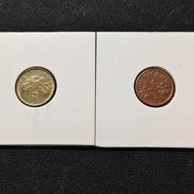 【全场包邮】纯粹捡漏拍480场（免费代拍第17场） - 新加坡2000年笑版2枚一组