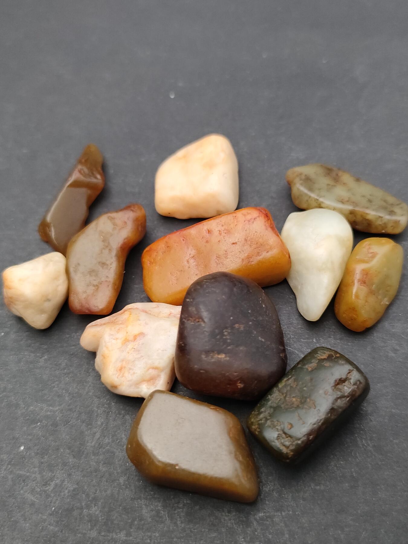 猩哥外币小铺➨【第203场】 和田玉42克