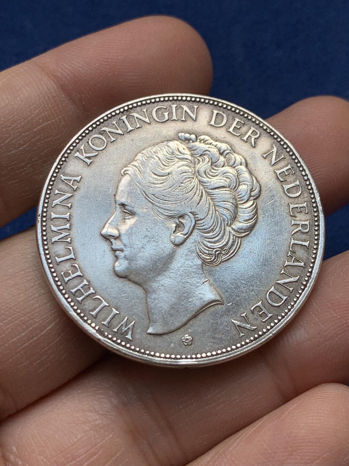 《竞宝斋》第441场 周日，周一，2场连拍 （全场包邮） 荷兰1929年威廉明娜女王2.5盾银币