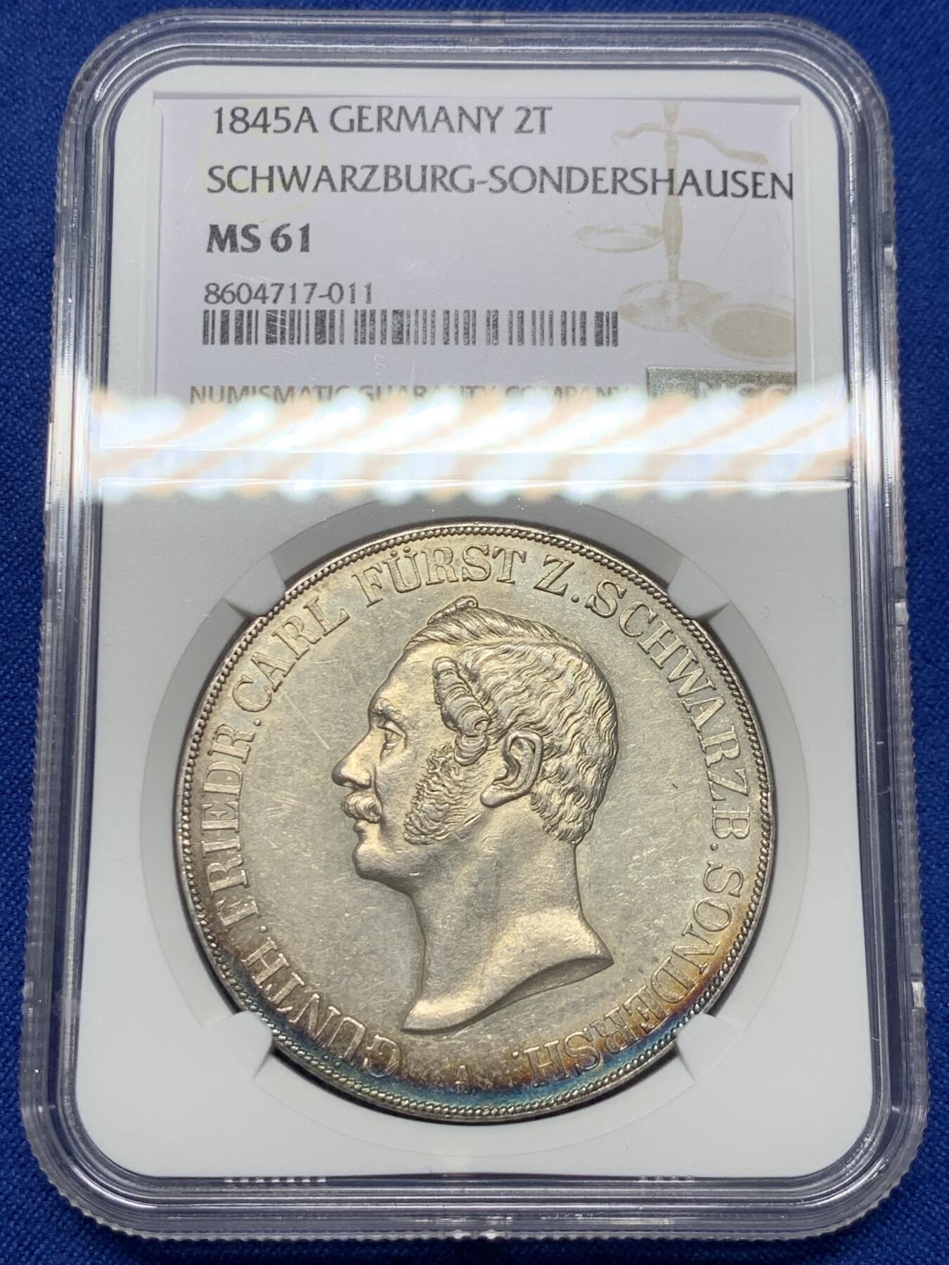 《竞宝斋》第441场 周日，周一，2场连拍 （全场包邮） NGC MS61 德国施瓦茨堡-桑德斯豪森野人流通2泰勒37克的大银币 独特的纹章设计 蓝彩月牙极美的包浆 MS少见 不可多得的状态