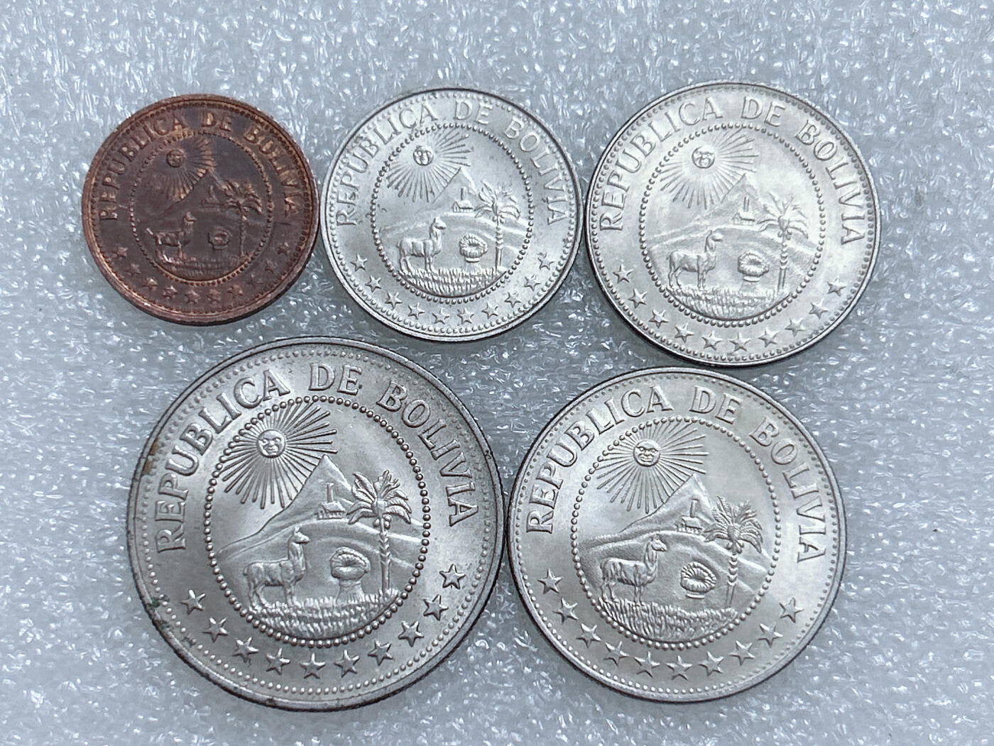 第一海外回流一元起拍收藏 散集专场  第271期 玻利维亚70年代硬币5枚套 原光带光好品