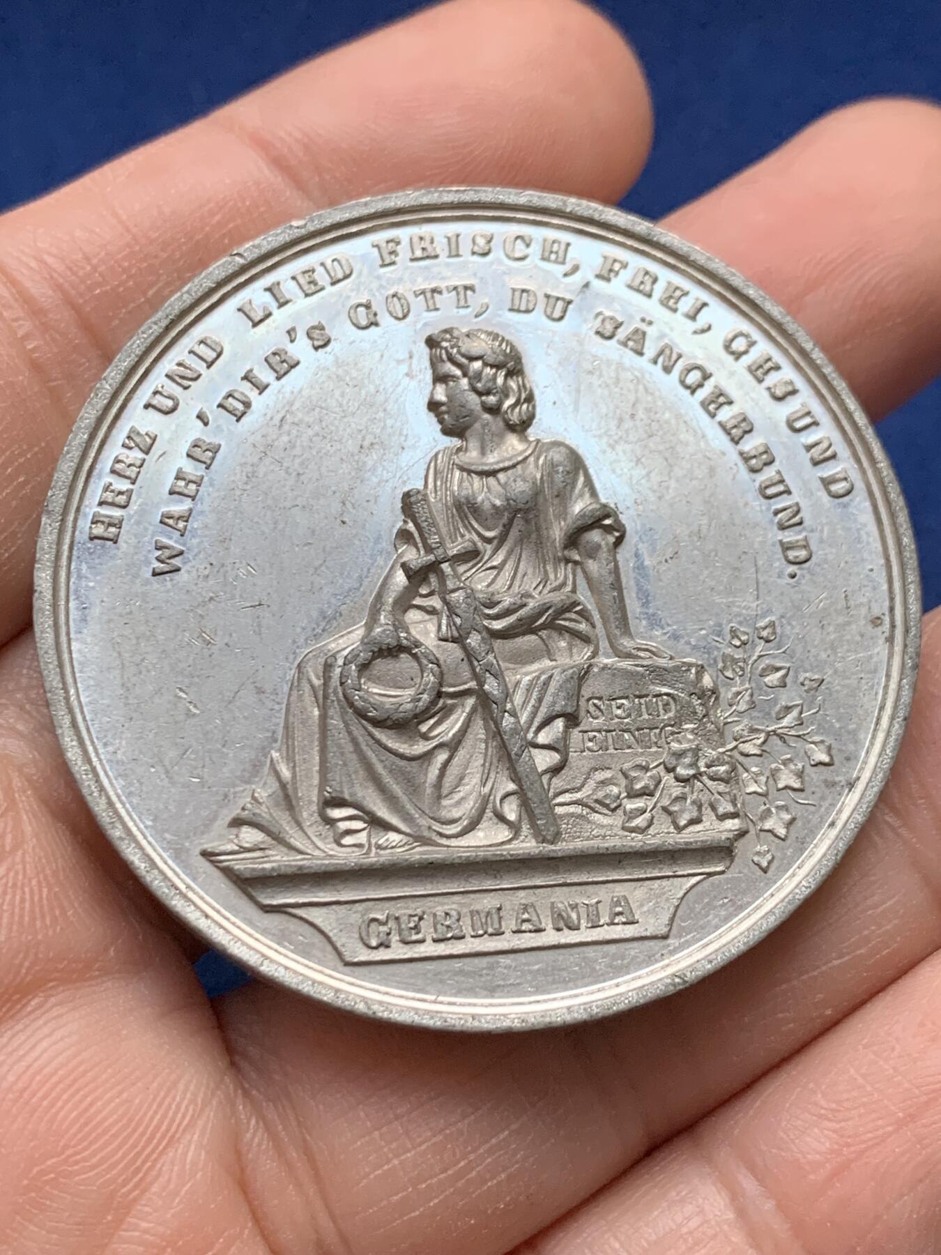 《竞宝斋》第441场 周日，周一，2场连拍 （全场包邮） 1865年德国德累斯顿首届音乐节纪念锡章，高浮雕，36.7克，46.2mm