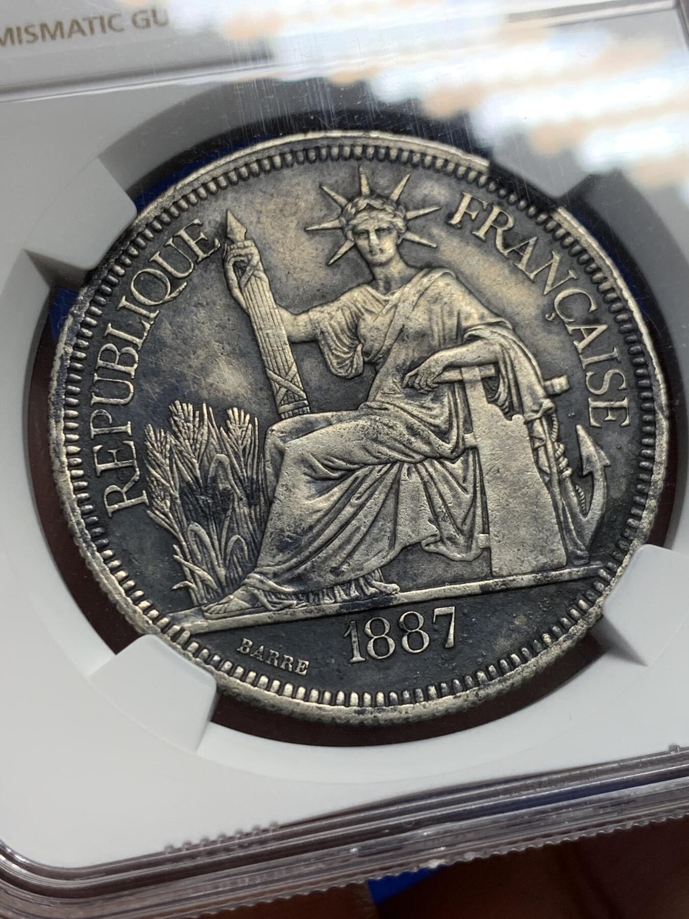 《竞宝斋》第441场 周日，周一，2场连拍 （全场包邮） NGC XFD 1887年法属印支加重1P坐洋大银币，老包浆好味道。