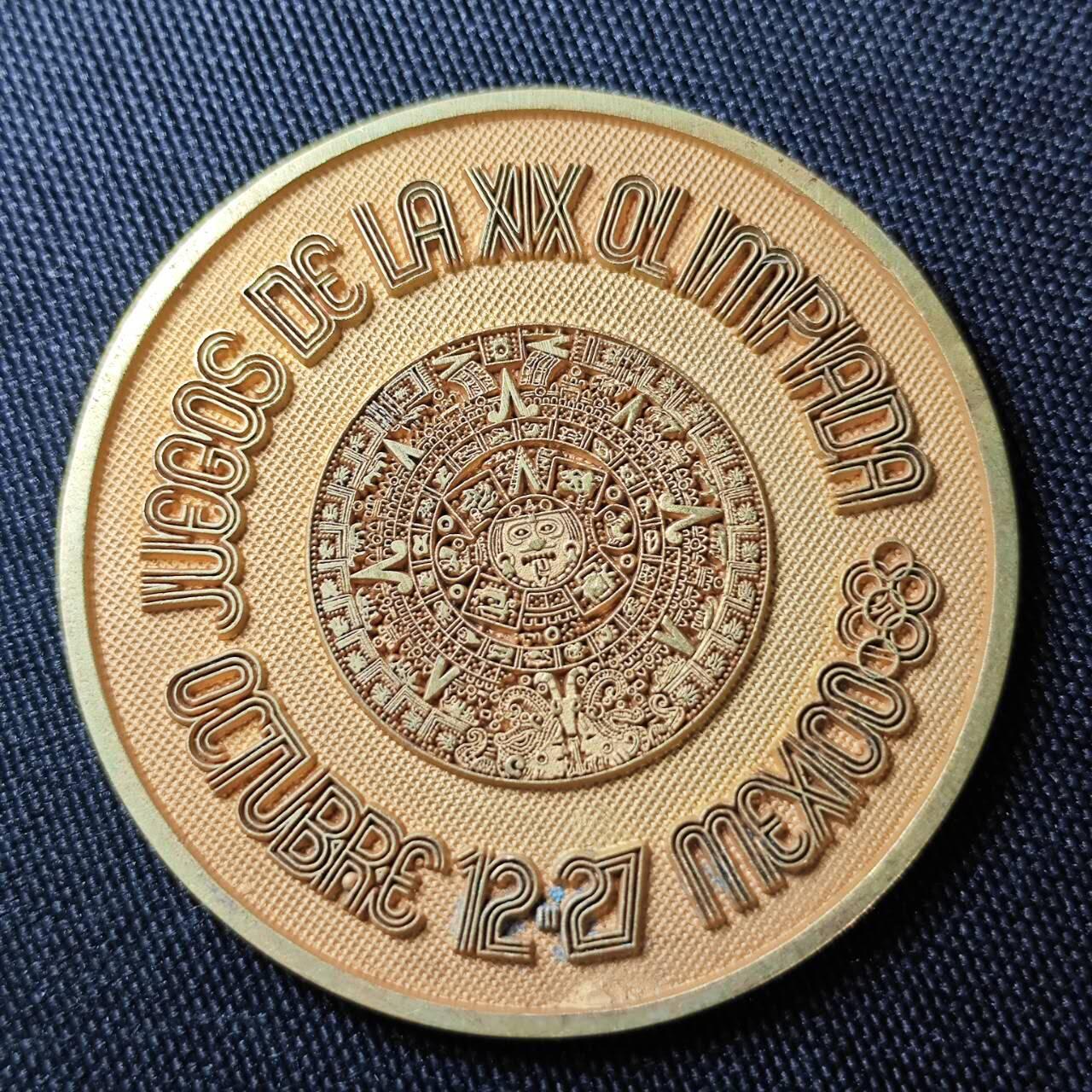 KK钱币收藏小铺 （套币 好品/批量散币 银币）专场  2月预留时间 周末发货  墨西哥奥运纪念章 铝镀金