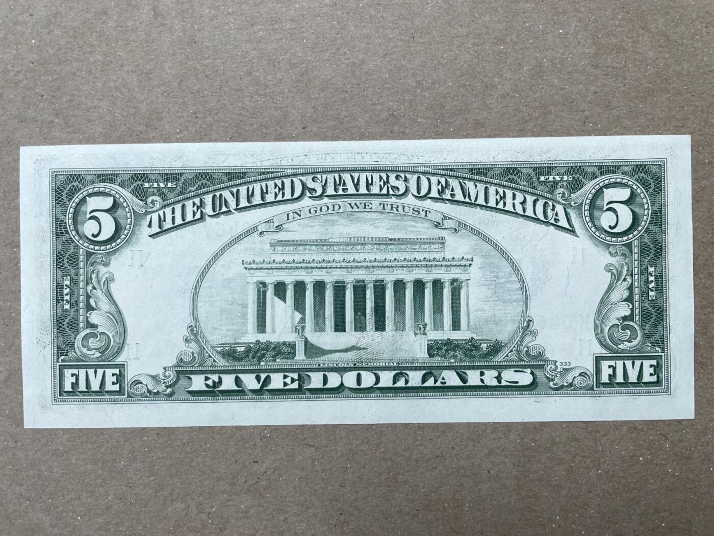 美国1981年5元 达拉斯联储发行 UNC品相 靓号老虎号 K04677777A