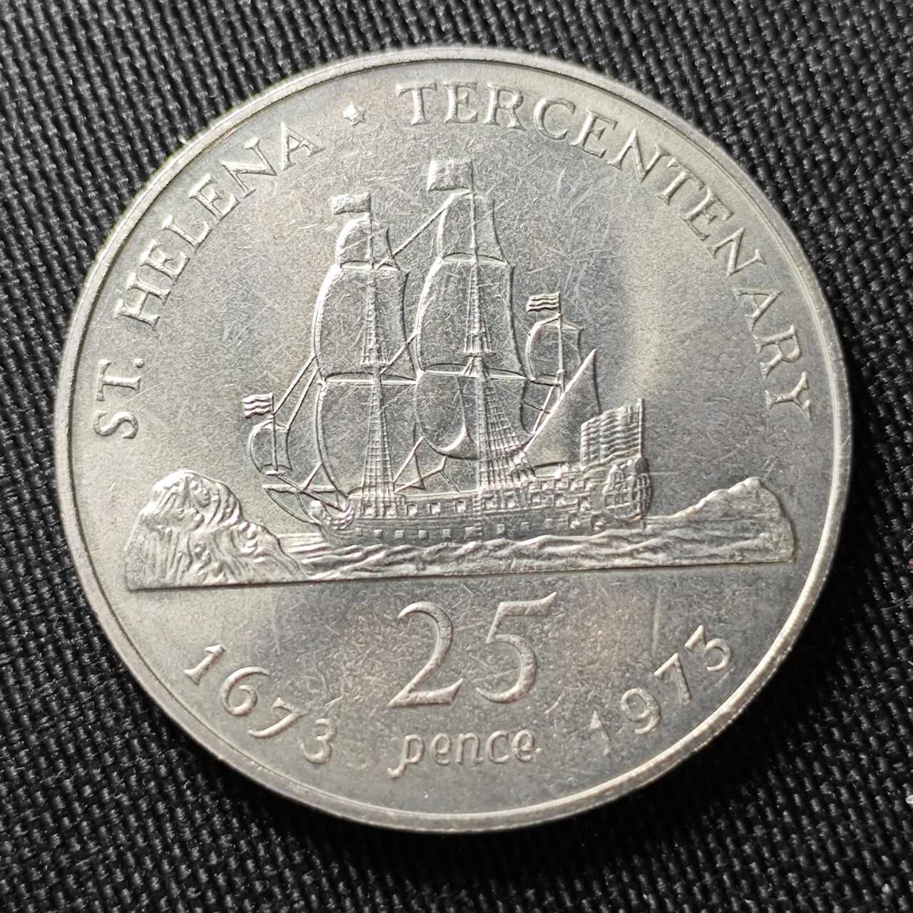 KK钱币收藏小铺 （套币 好品/批量散币 银币）专场  2月预留时间 周末发货  1973圣赫勒拿25便士克朗形纪念币 好品