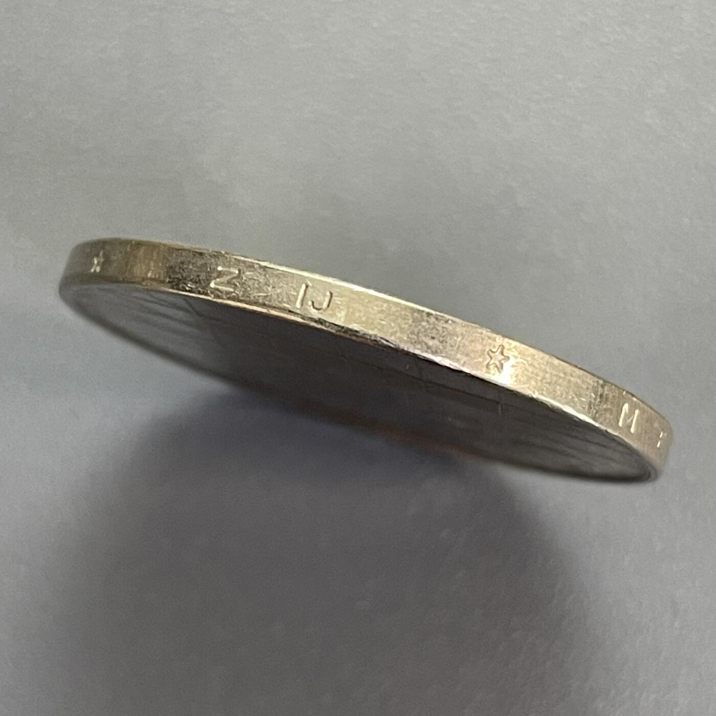 回流1123 荷兰1982年2.5盾 贝娅特丽克丝女王